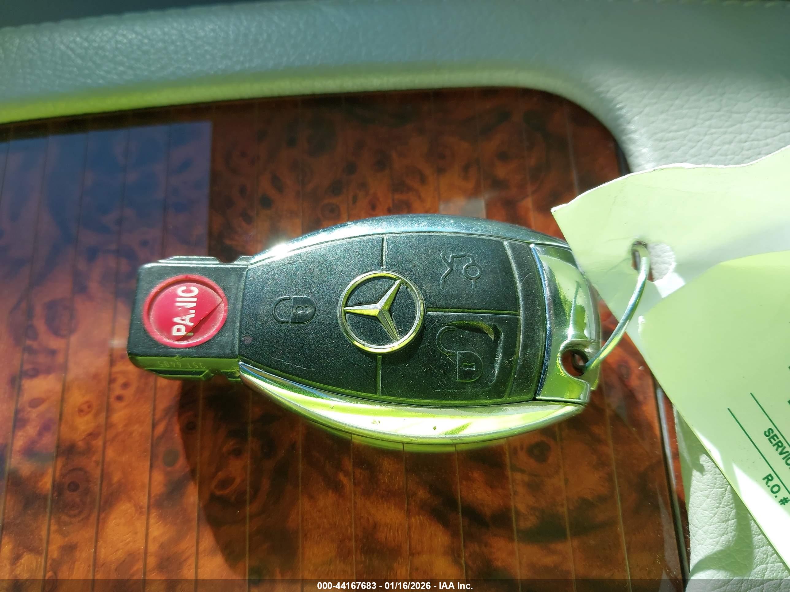 MERCEDES-BENZ E image 11