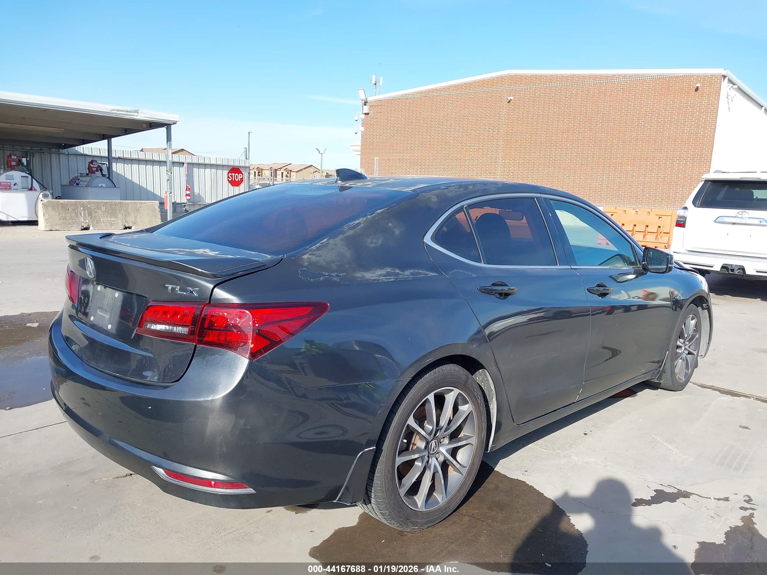 ACURA TLX image 4