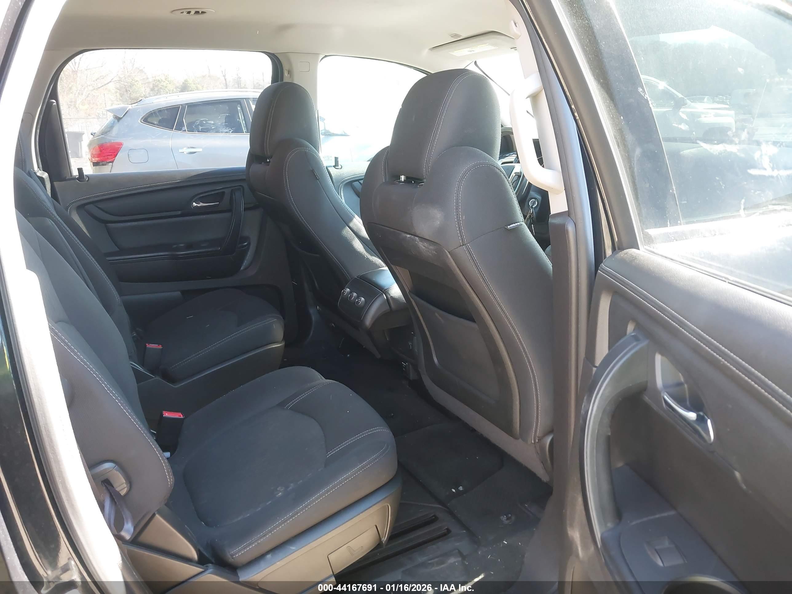 GMC ACADIA image 8