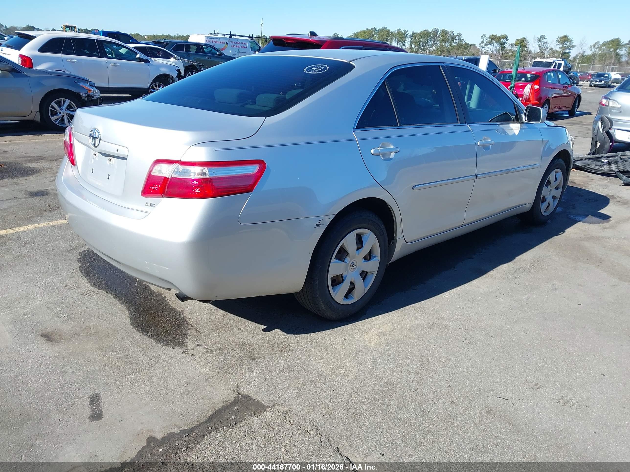 TOYOTA CAMRY image 4
