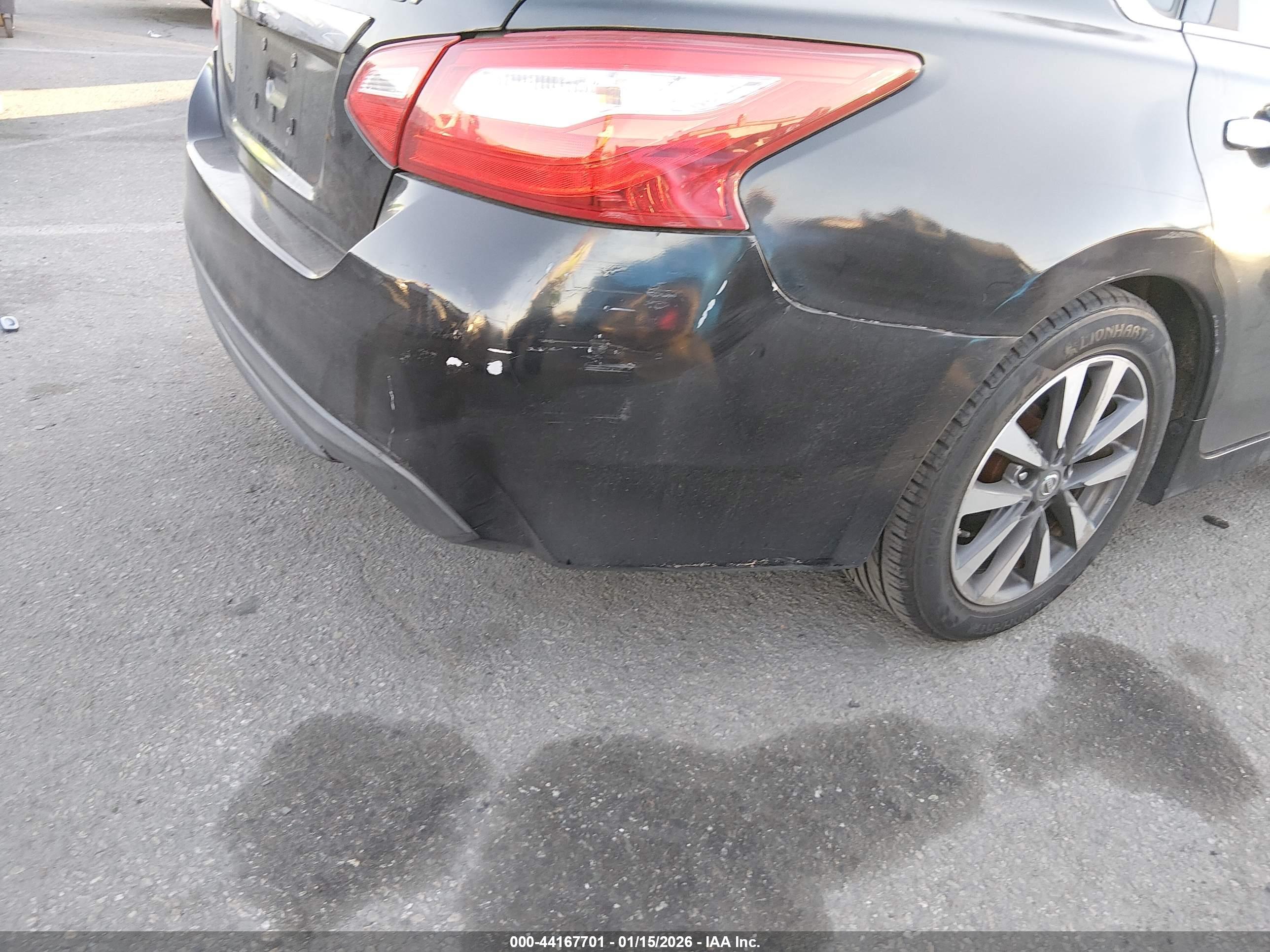 NISSAN ALTIMA image 6