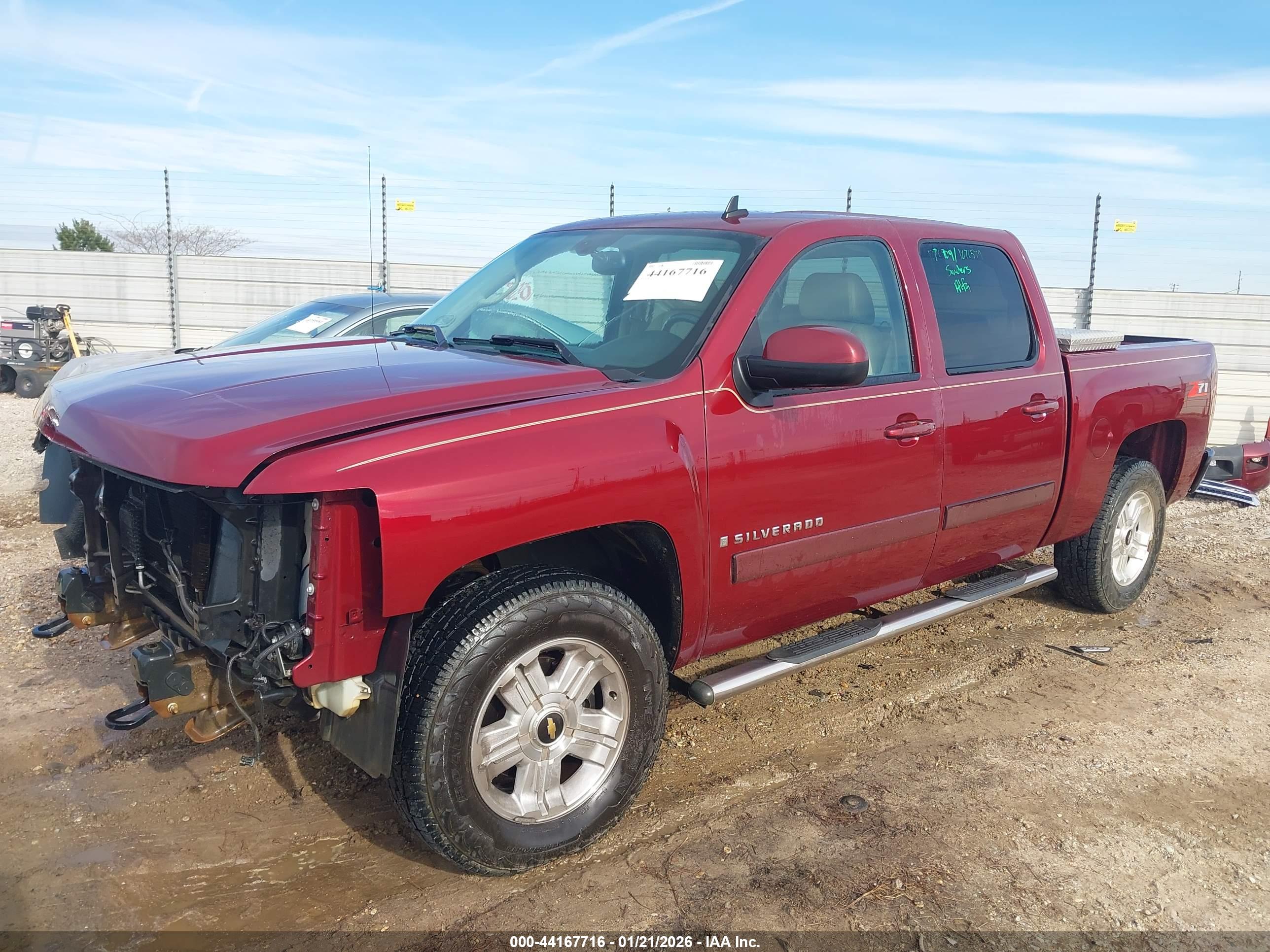 CHEVROLET SILVERADO image 2