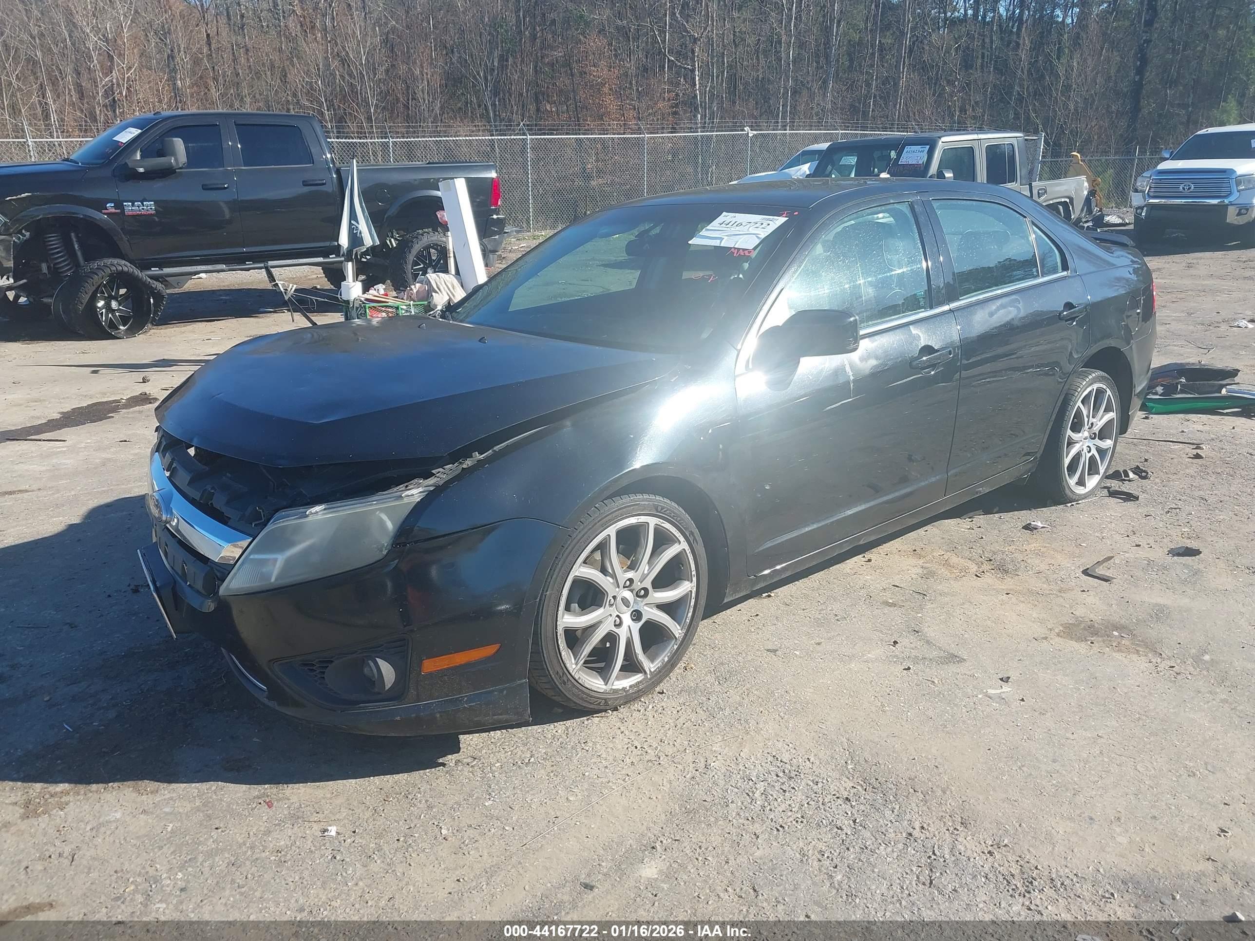 FORD FUSION image 2