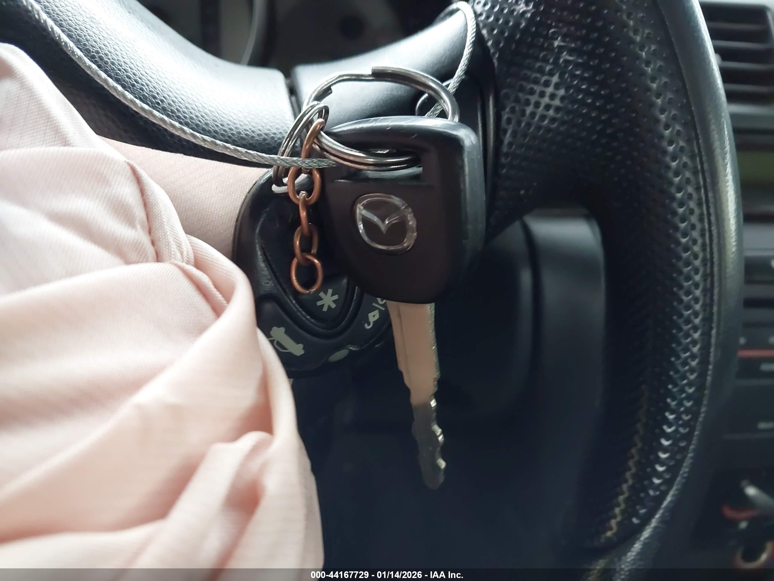 MAZDA MAZDA3 image 11