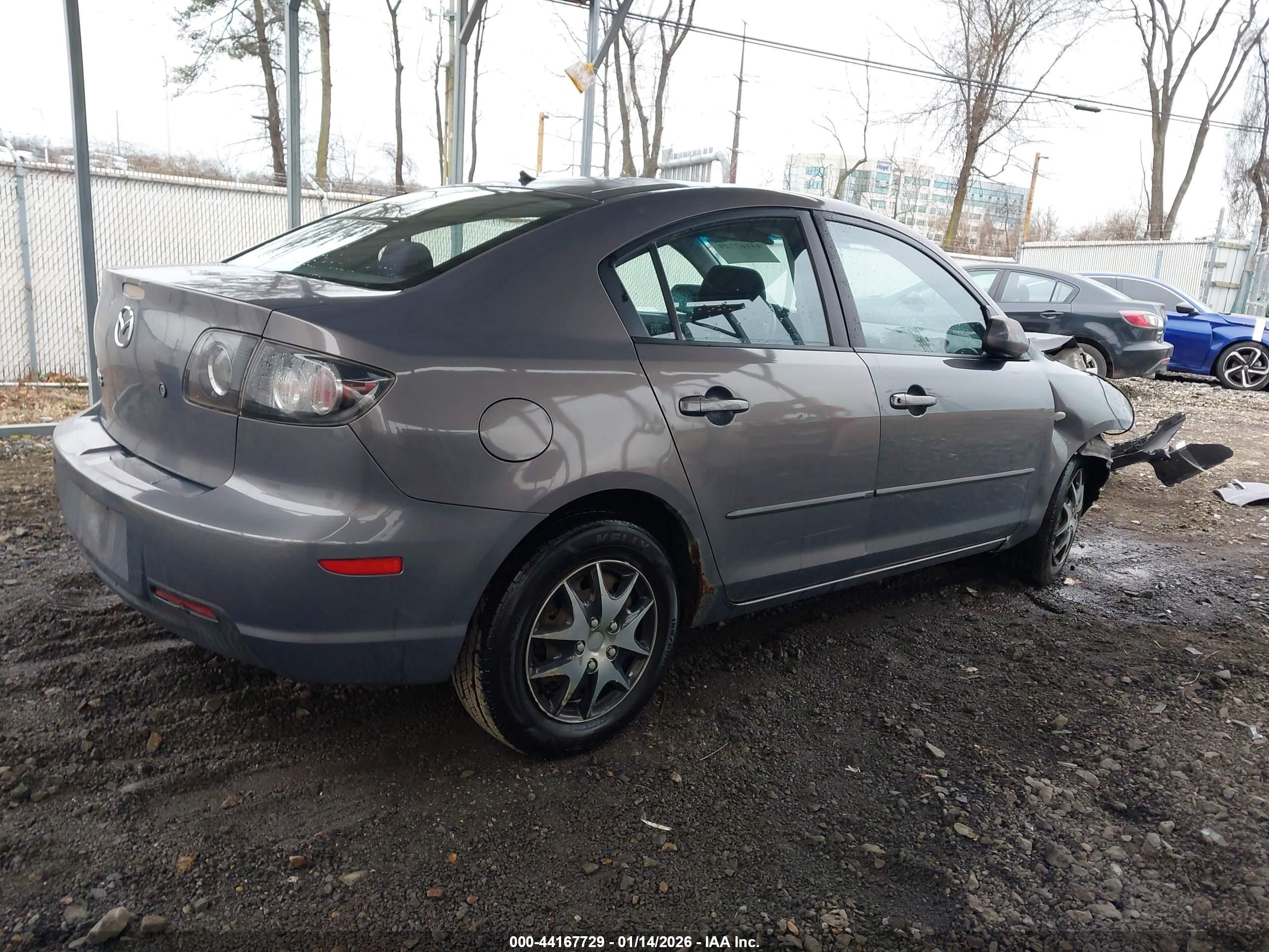 MAZDA MAZDA3 image 4