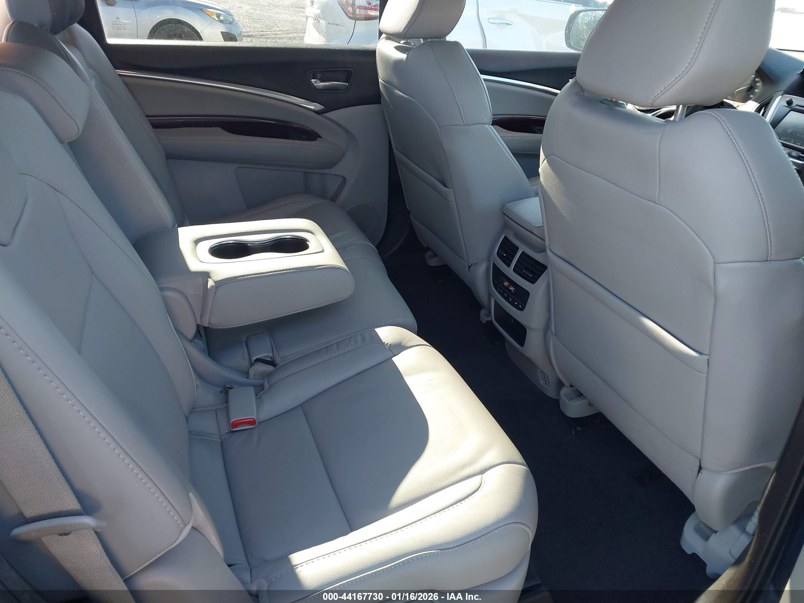 ACURA MDX image 8