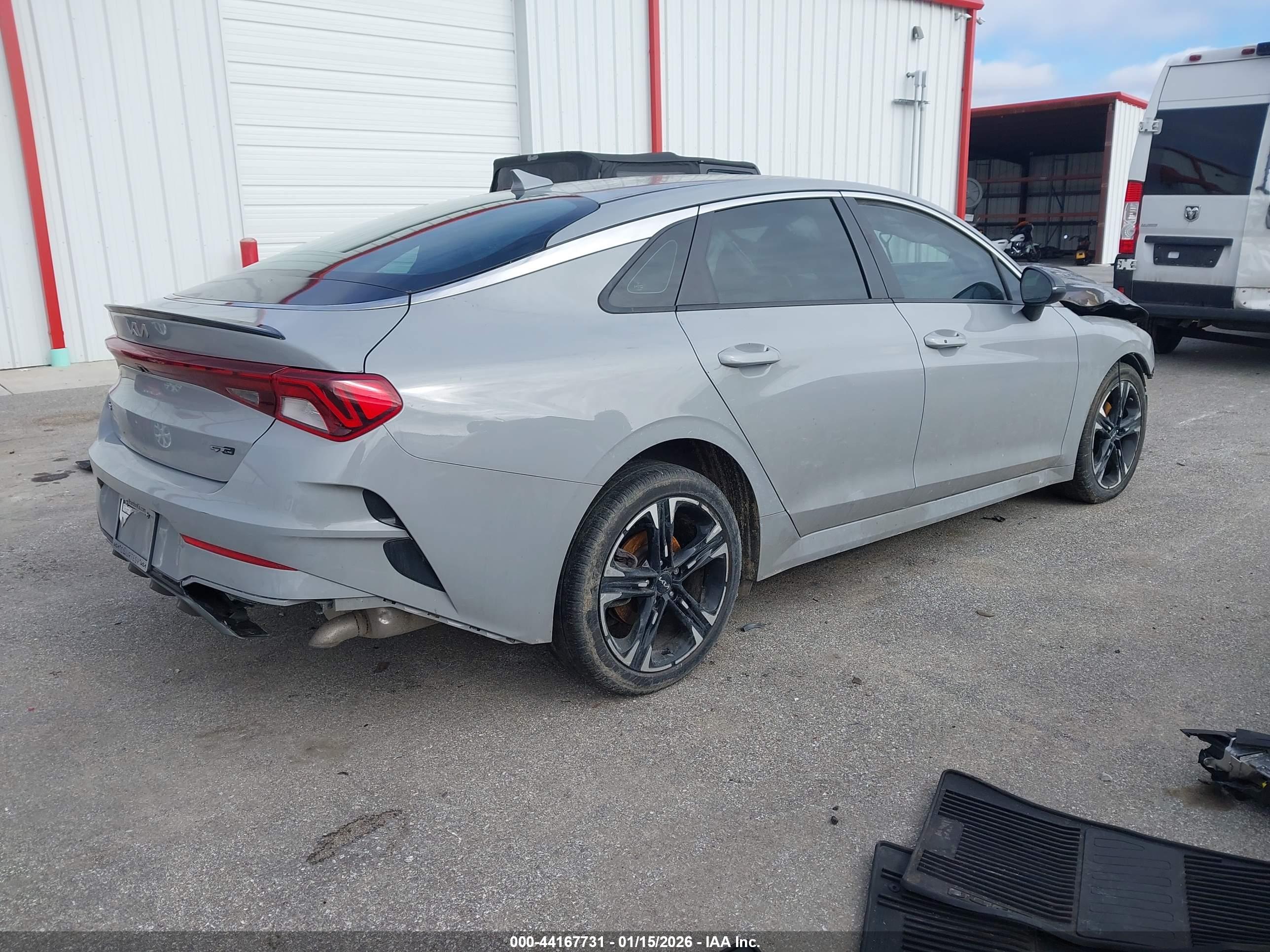 KIA K5 image 4