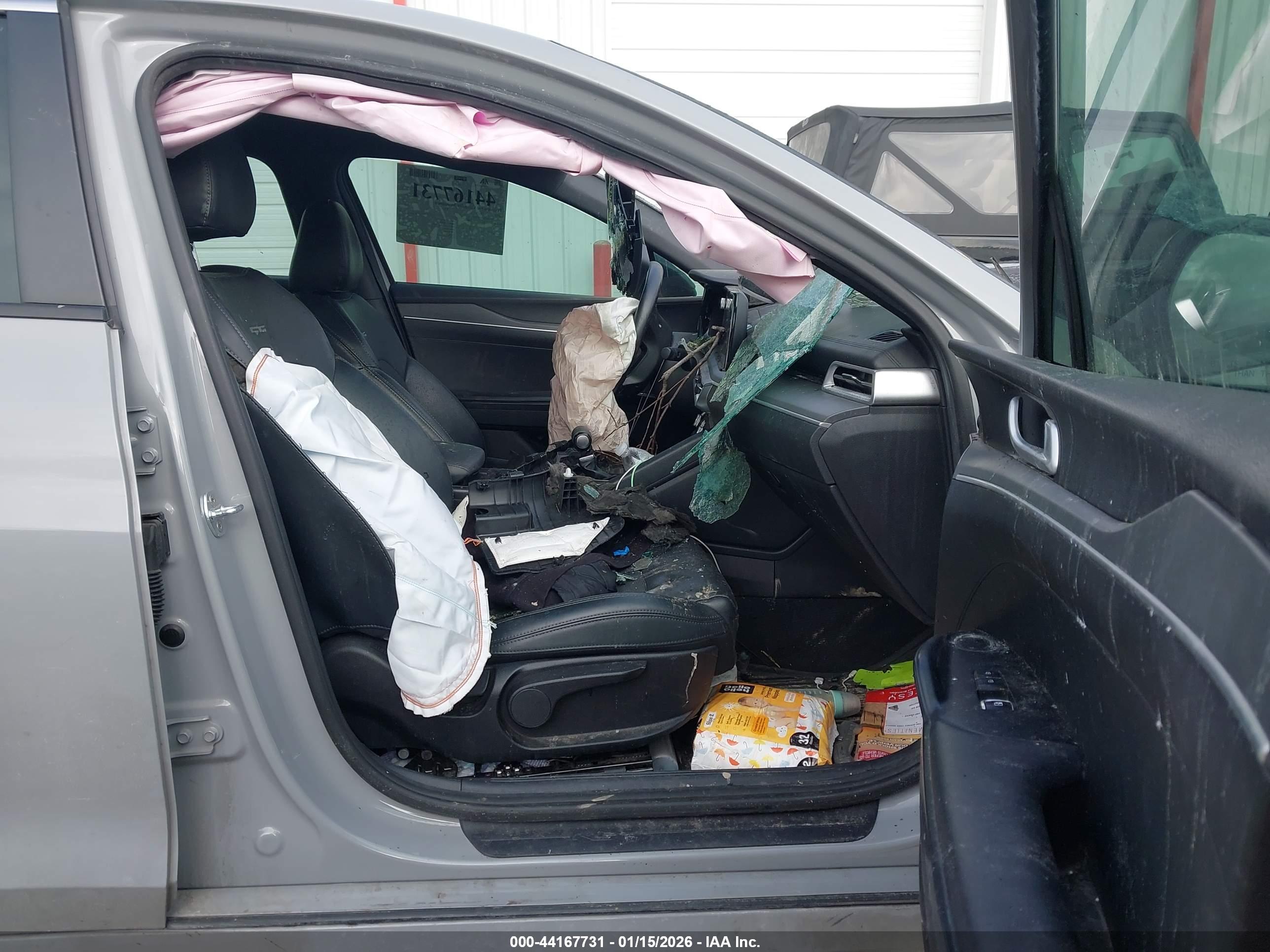 KIA K5 image 5