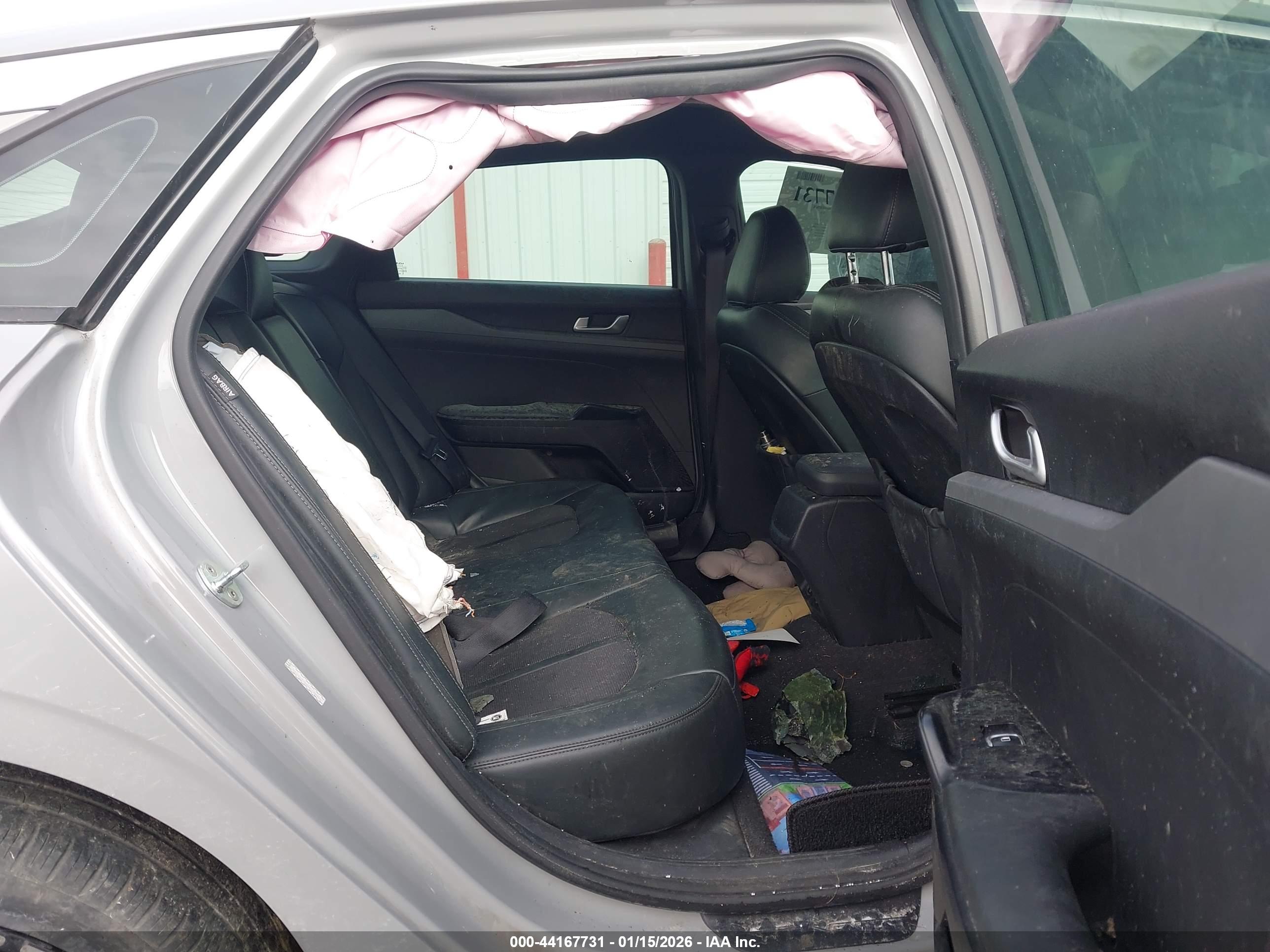 KIA K5 image 8