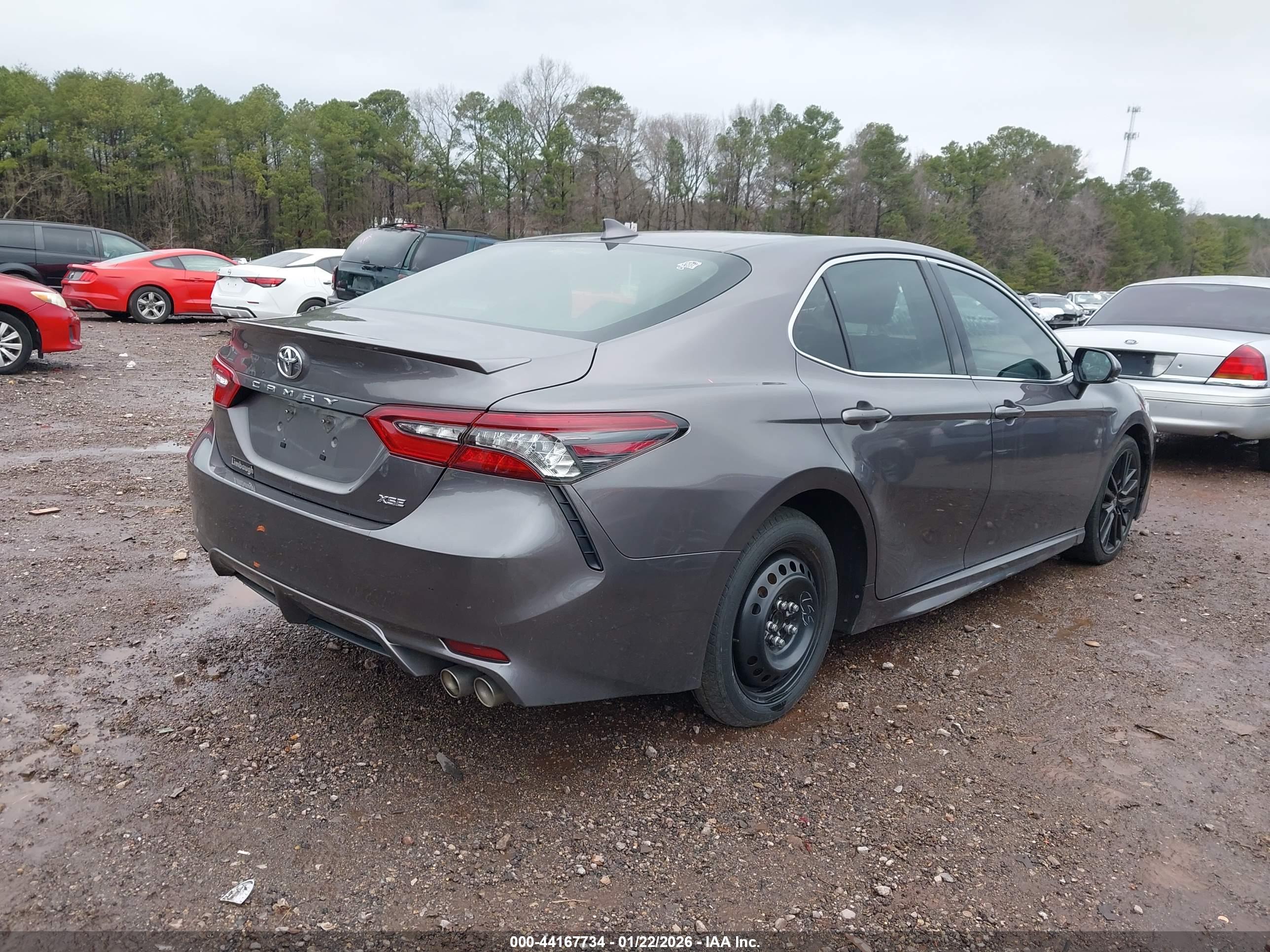 TOYOTA CAMRY image 4