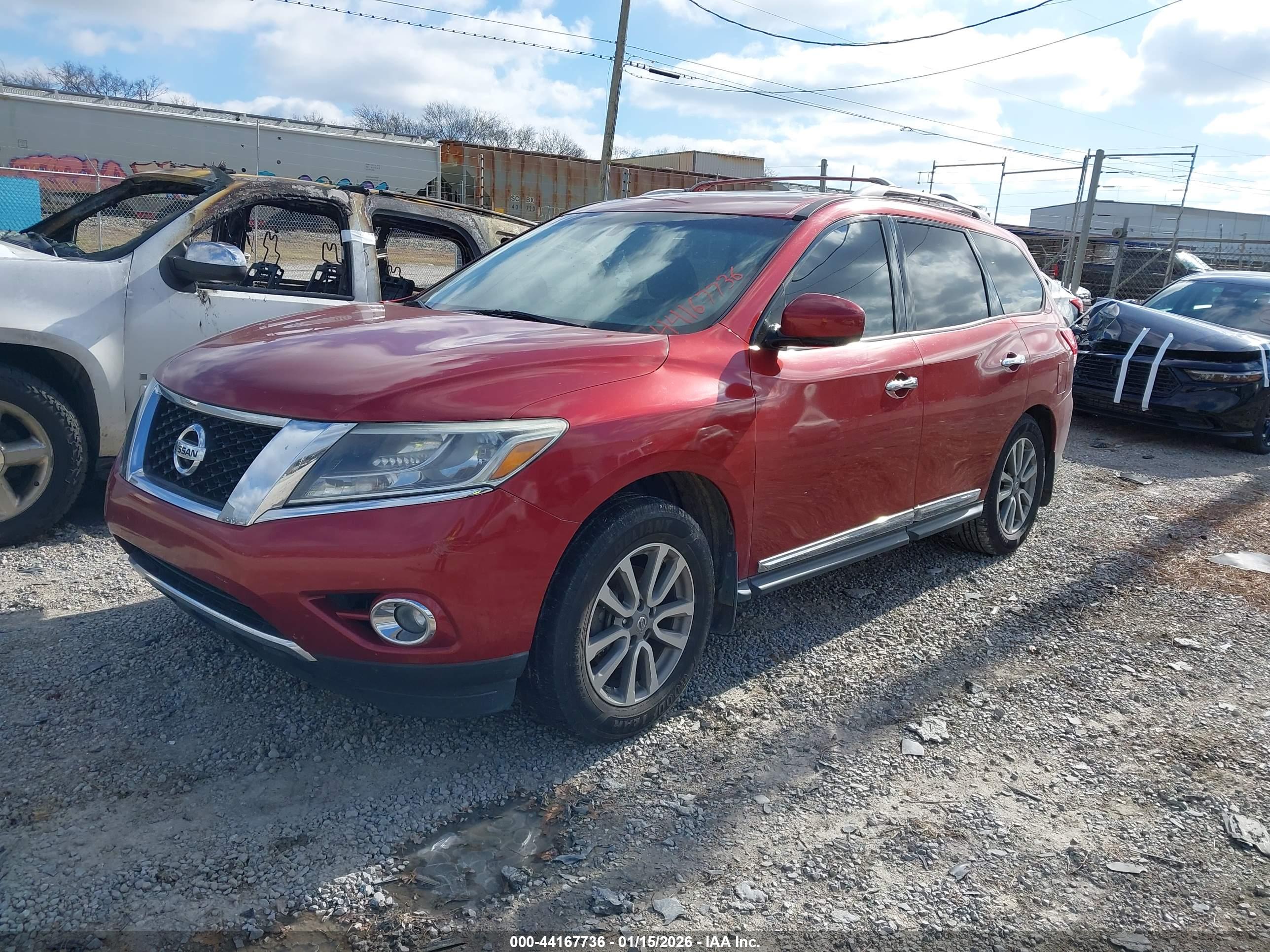 NISSAN PATHFINDER image 2