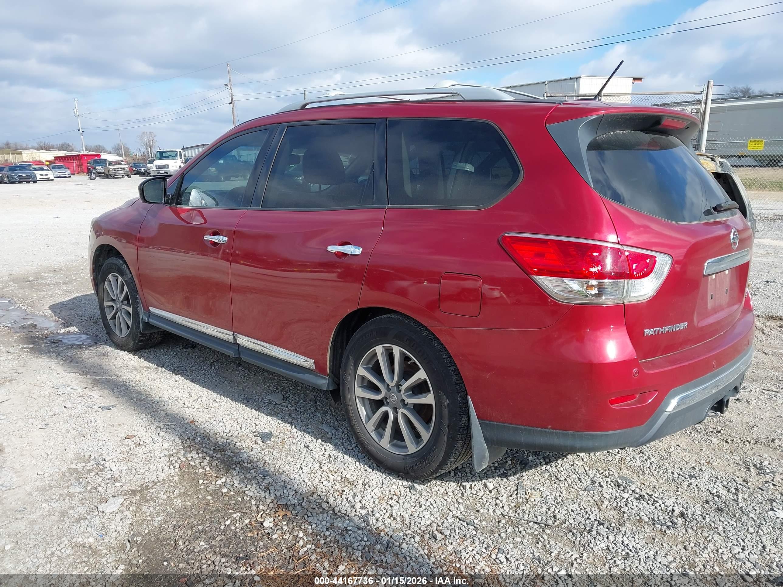 NISSAN PATHFINDER image 3
