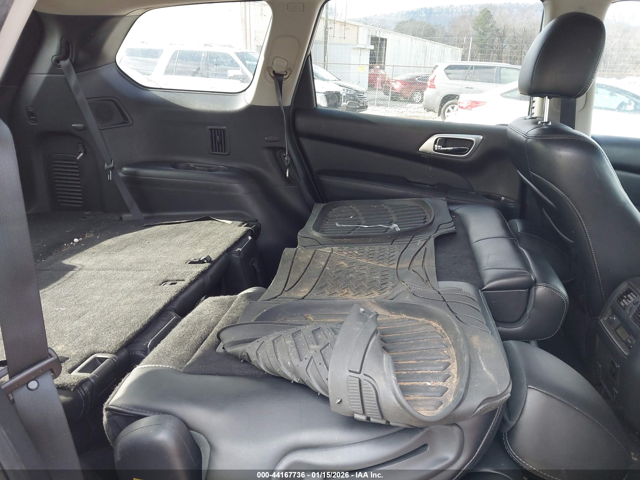 NISSAN PATHFINDER image 8