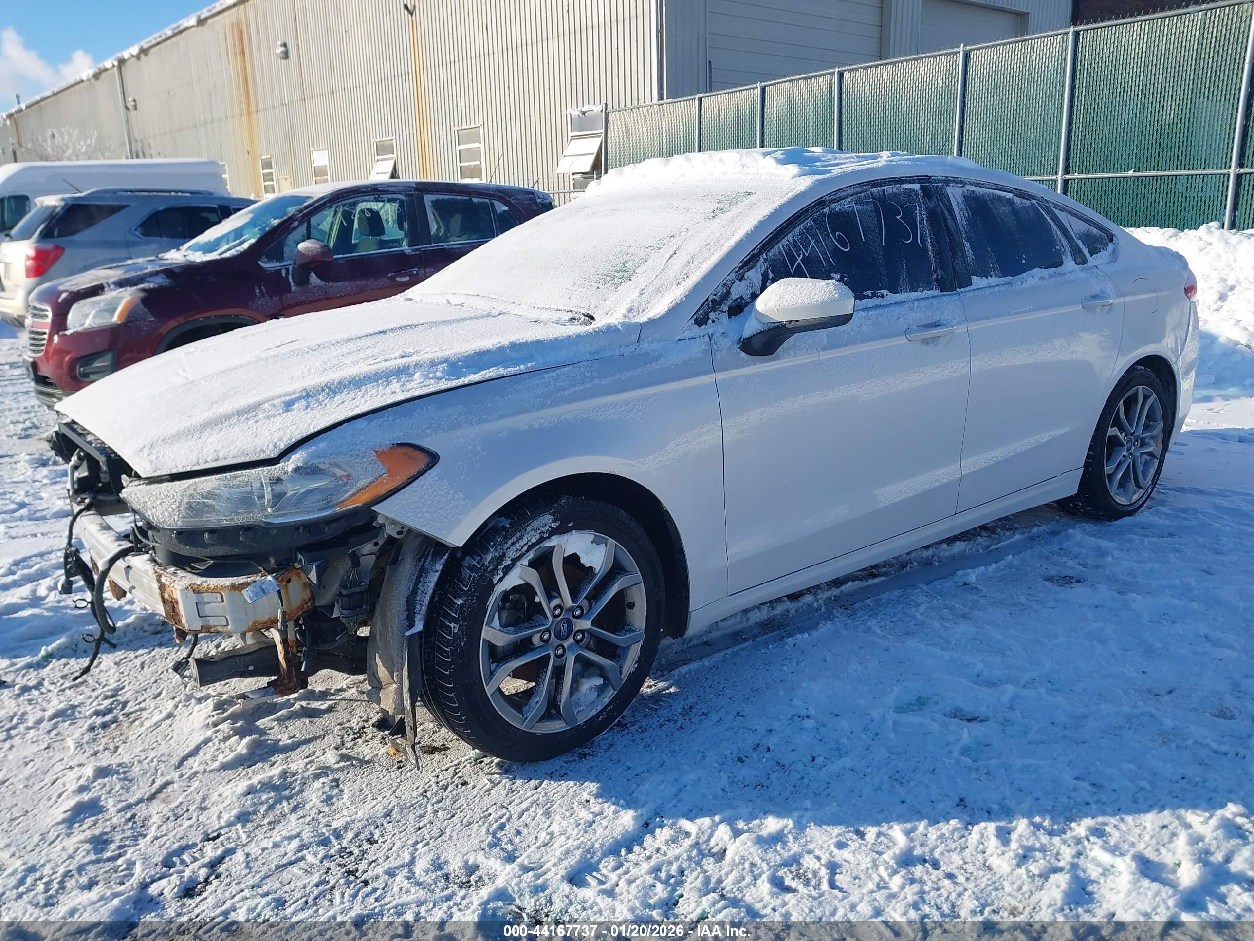 FORD FUSION image 2