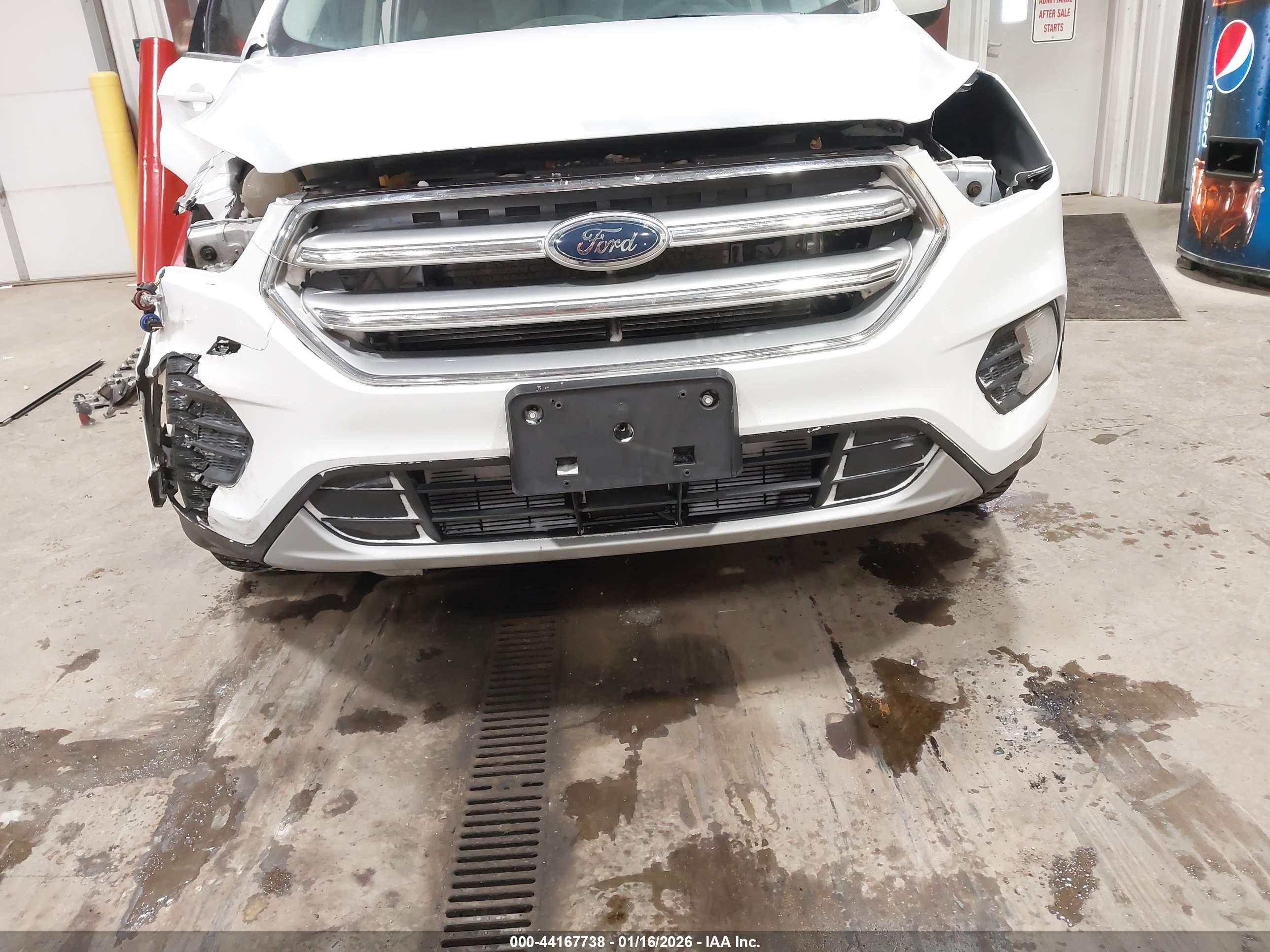 FORD ESCAPE image 6
