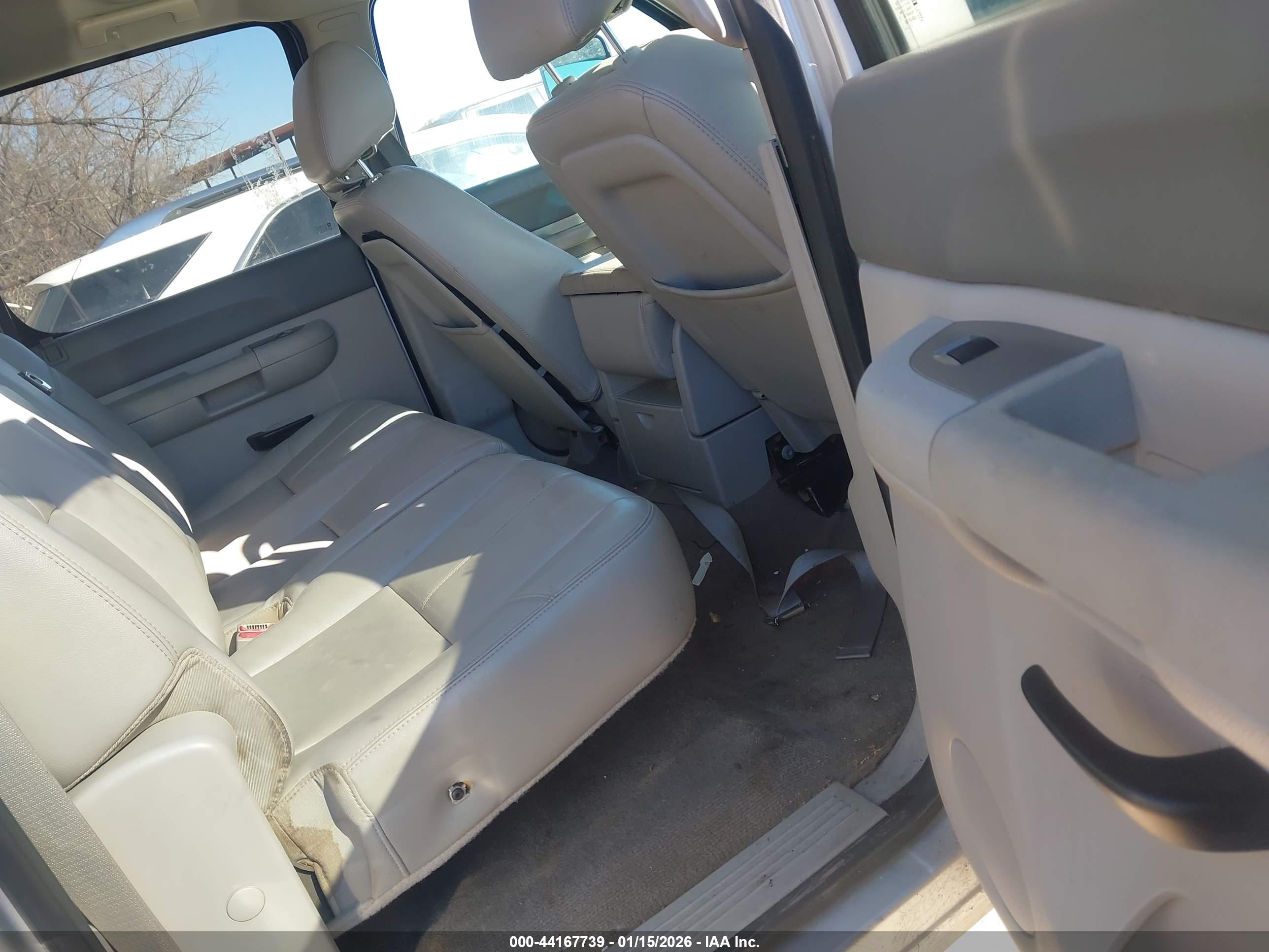 GMC SIERRA image 8