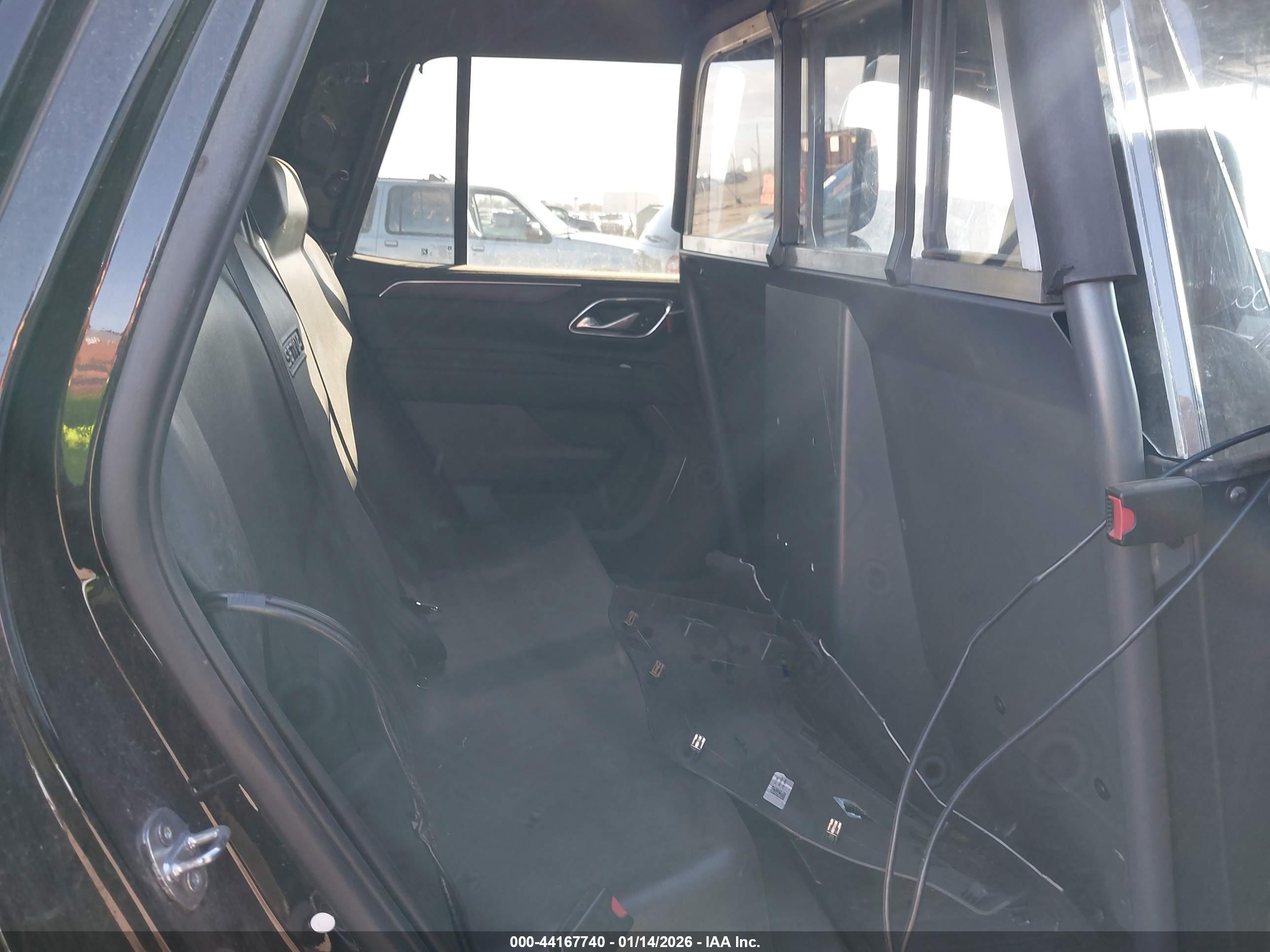 CHEVROLET TAHOE image 8