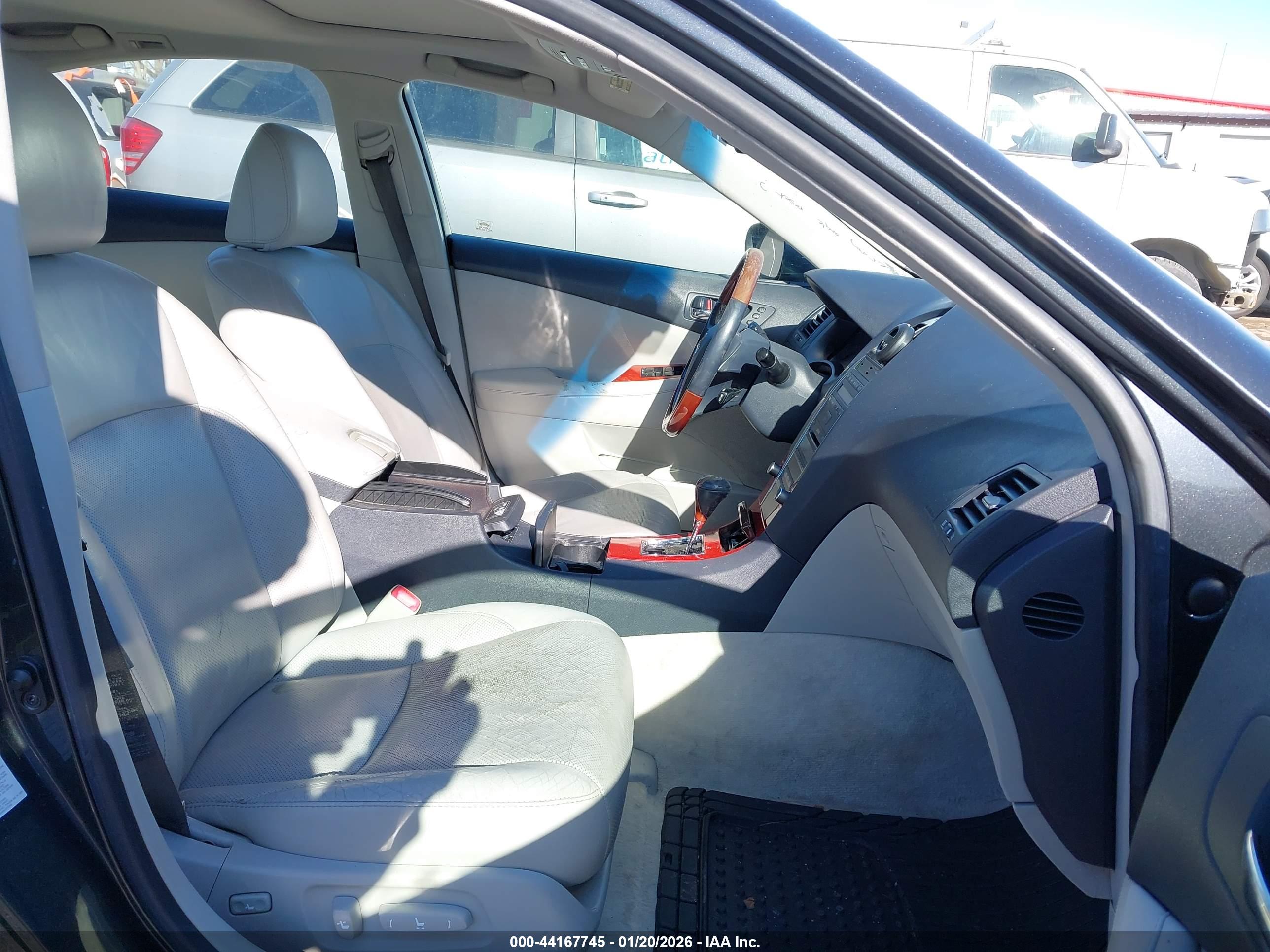 LEXUS ES image 5