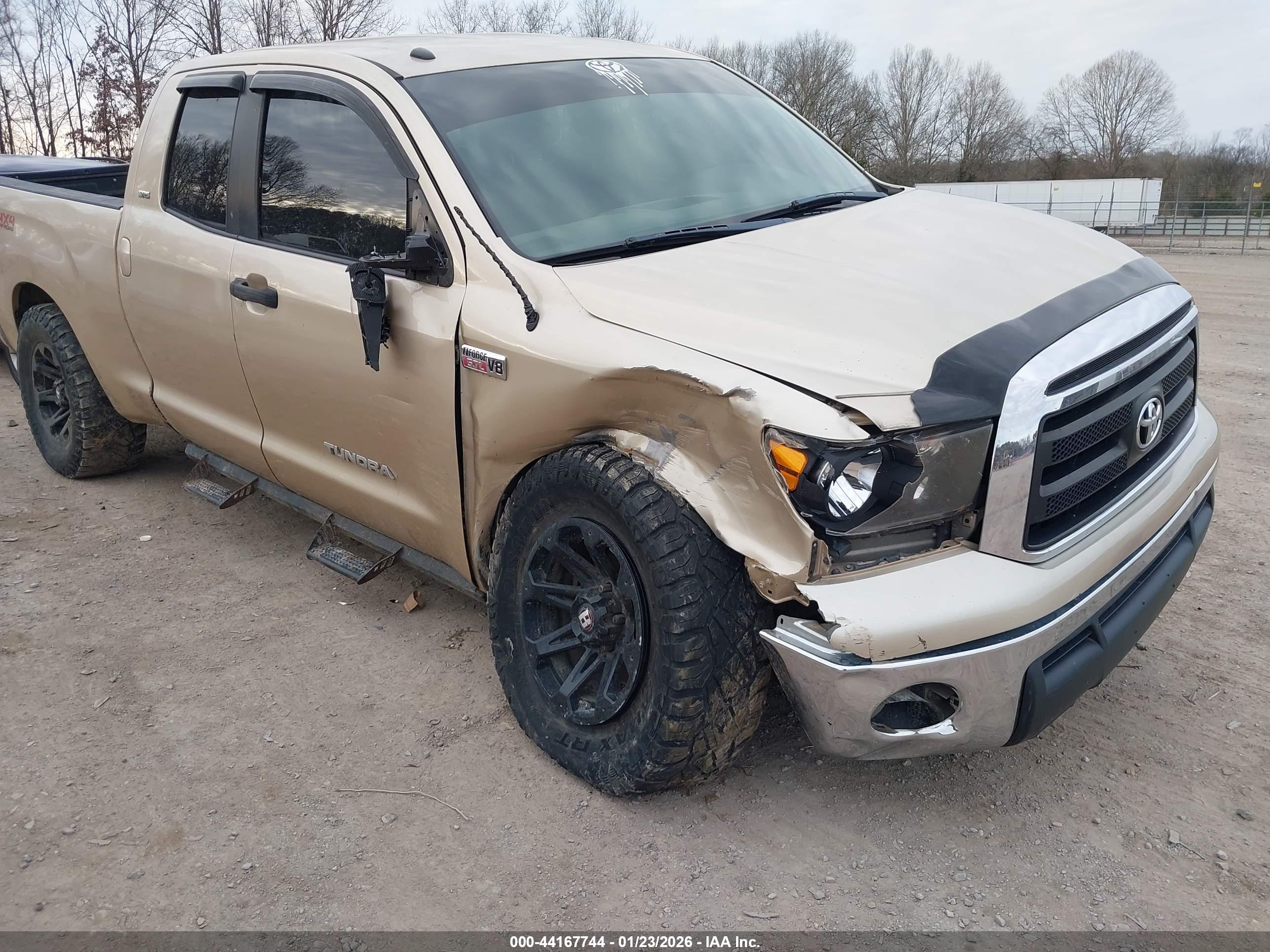 TOYOTA TUNDRA image 6
