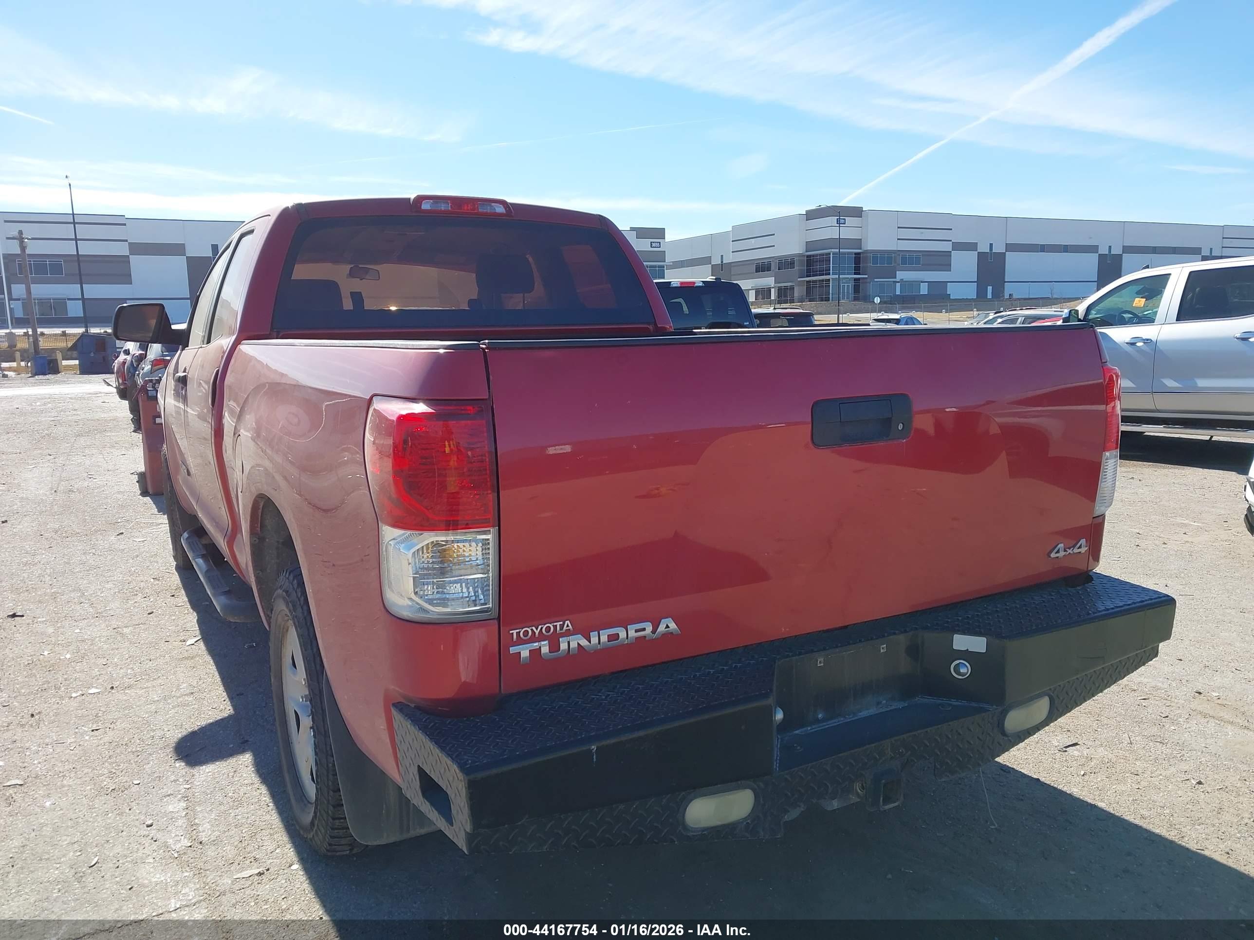 TOYOTA TUNDRA image 3