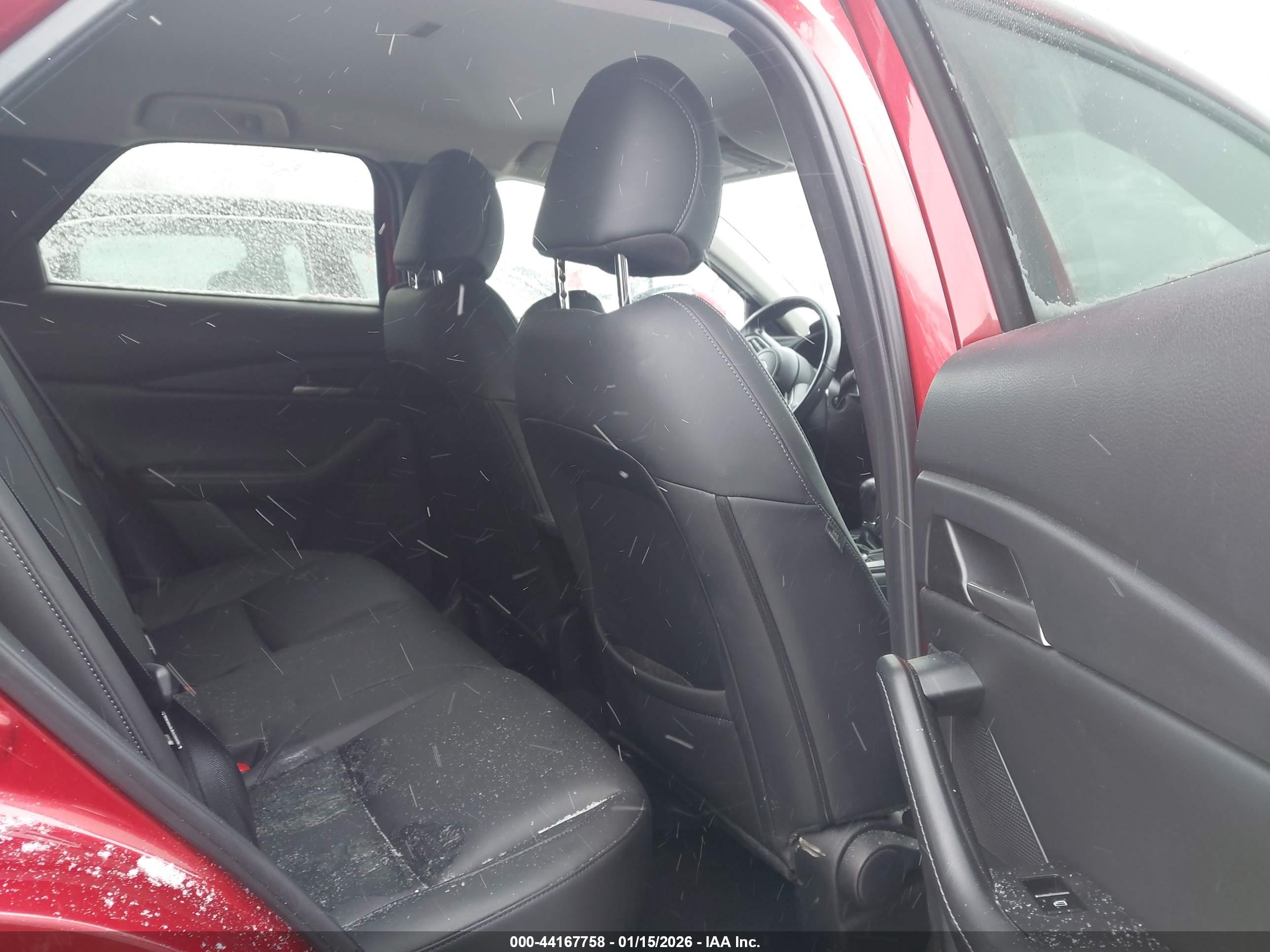 MAZDA CX-30 image 8