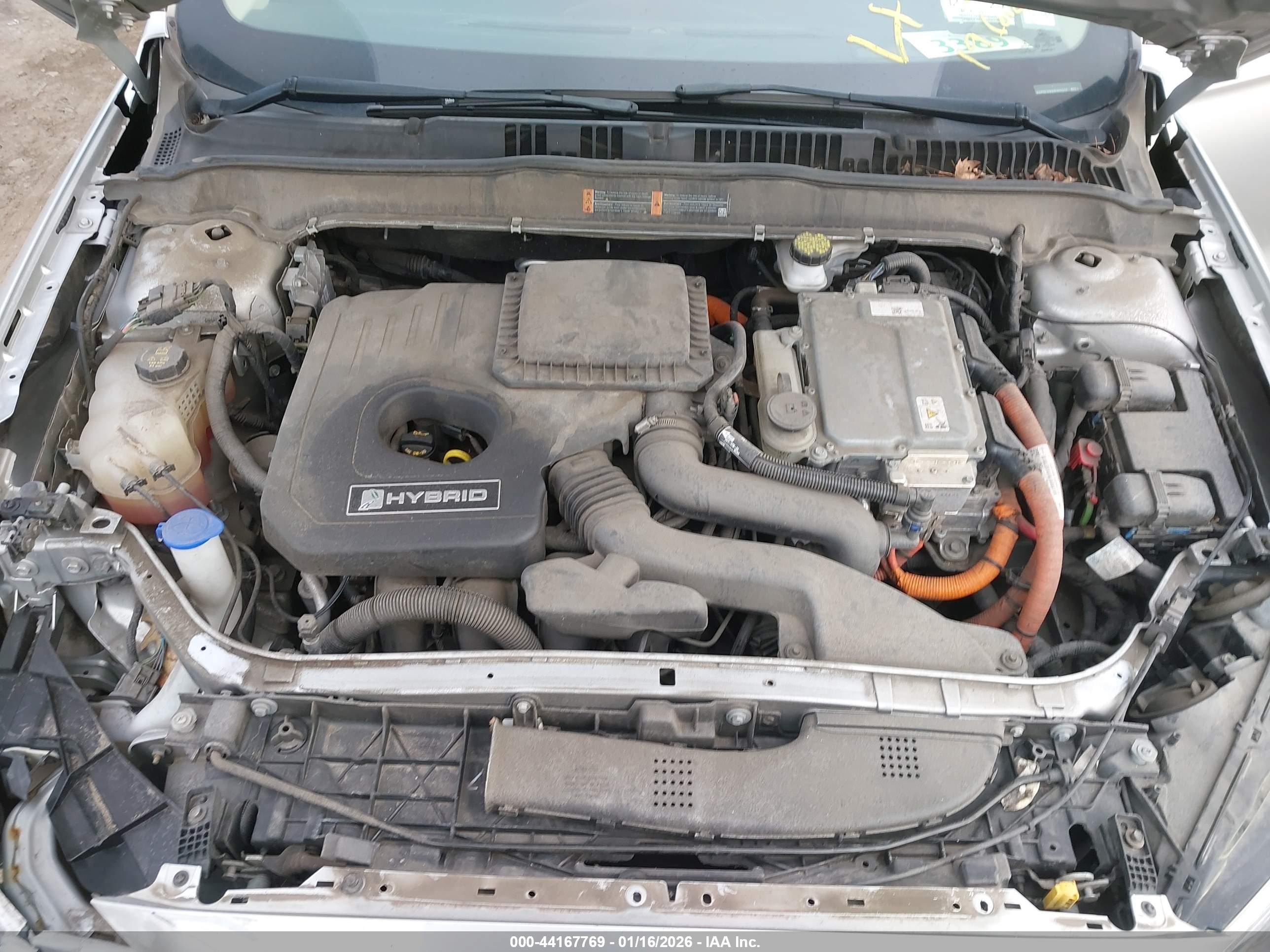 FORD FUSION image 10