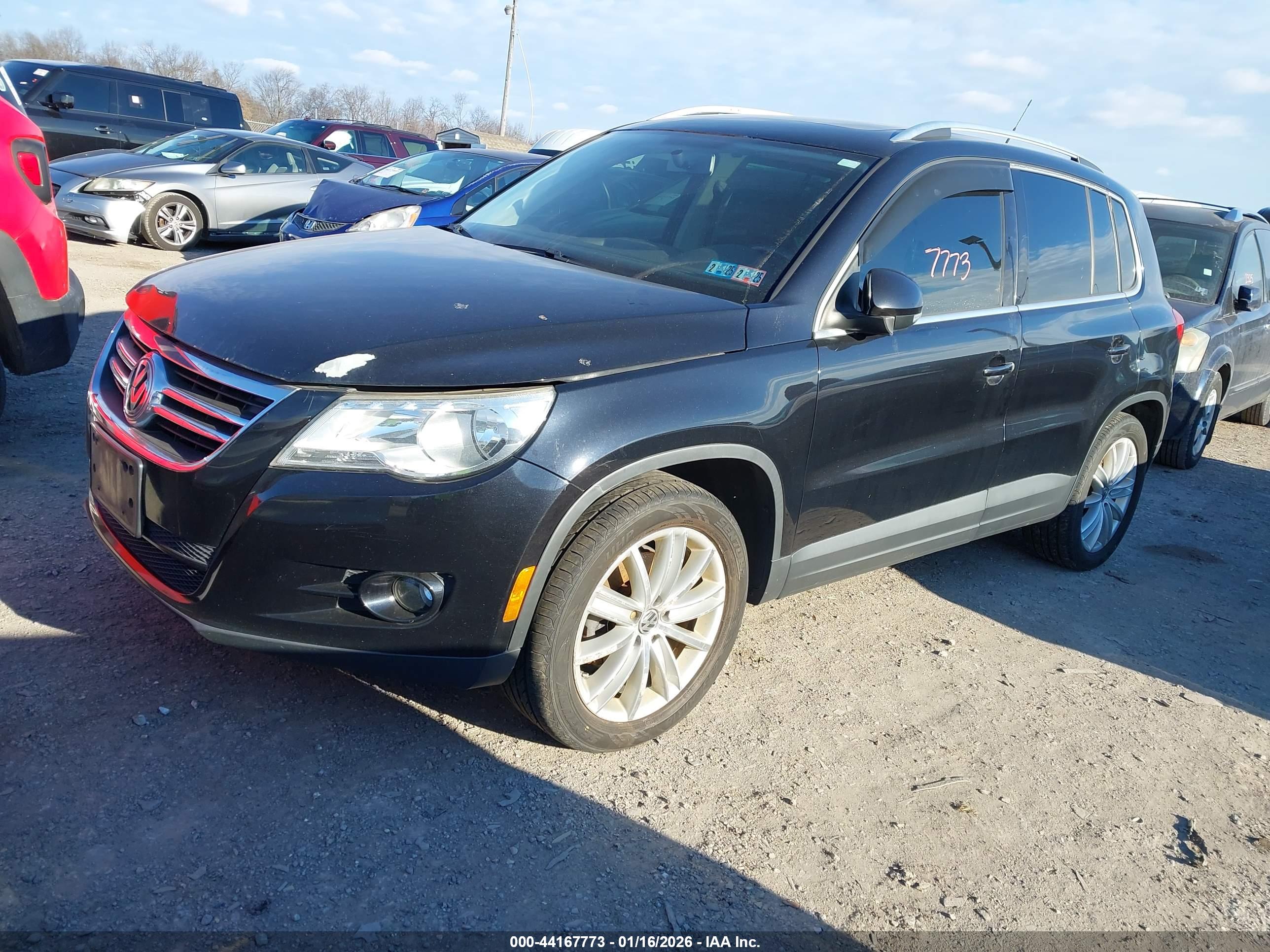 VOLKSWAGEN TIGUAN image 2
