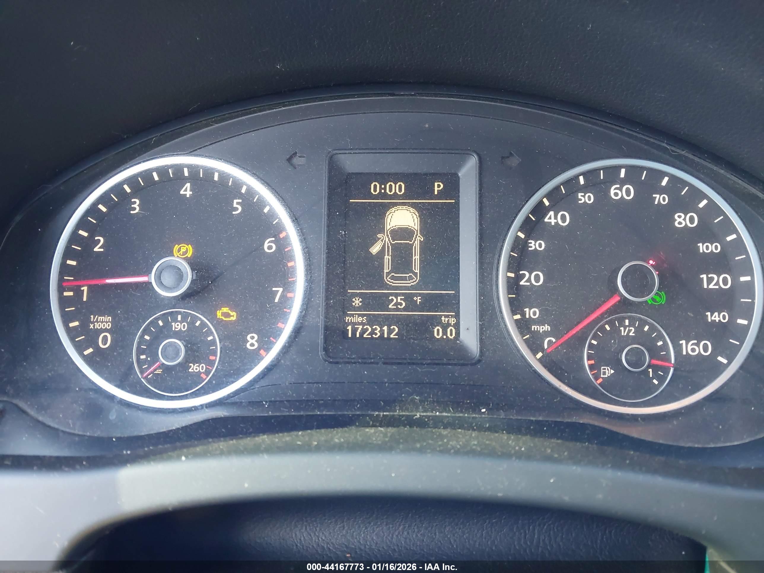 VOLKSWAGEN TIGUAN image 7