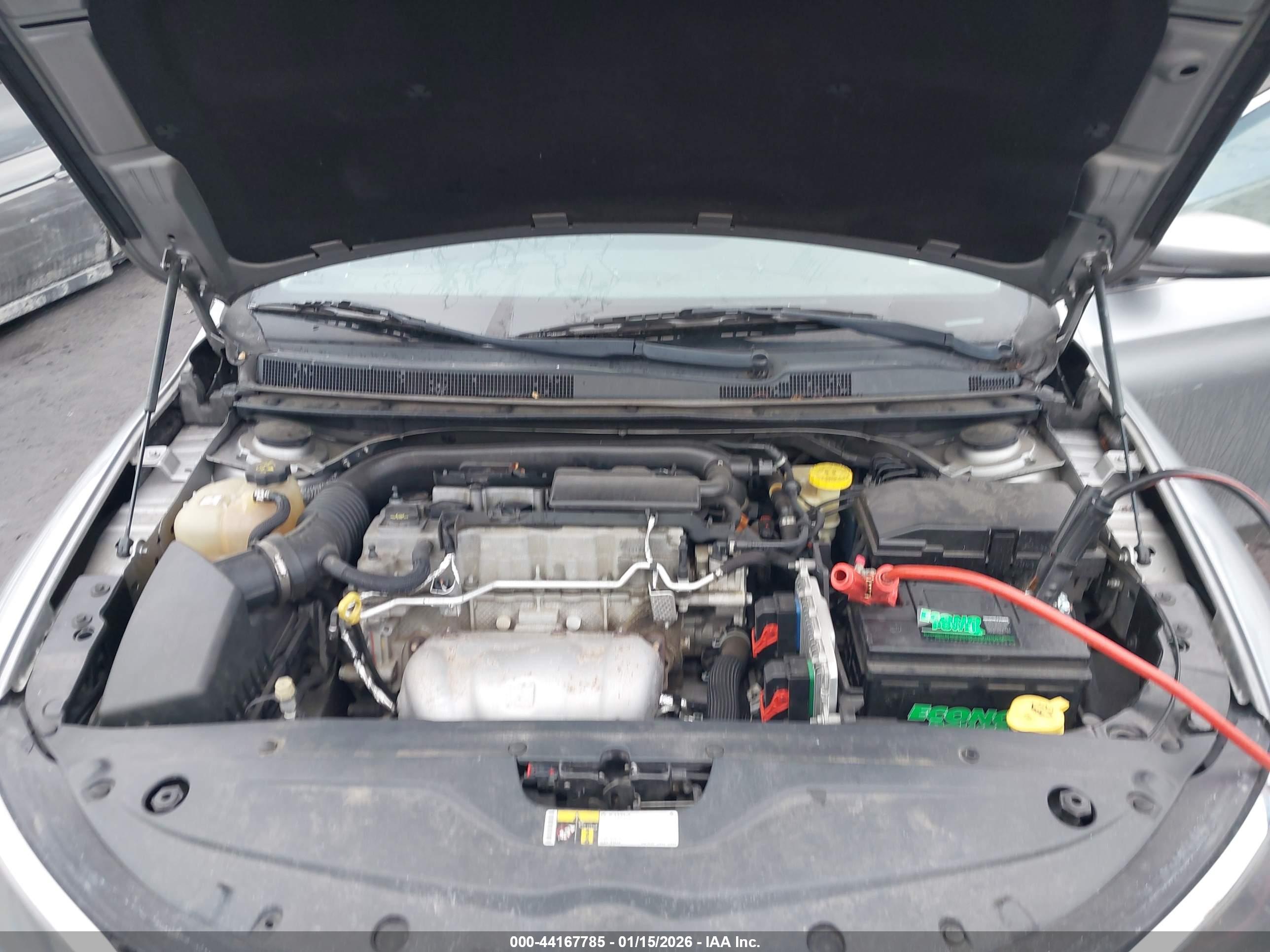 CHRYSLER 200 image 10