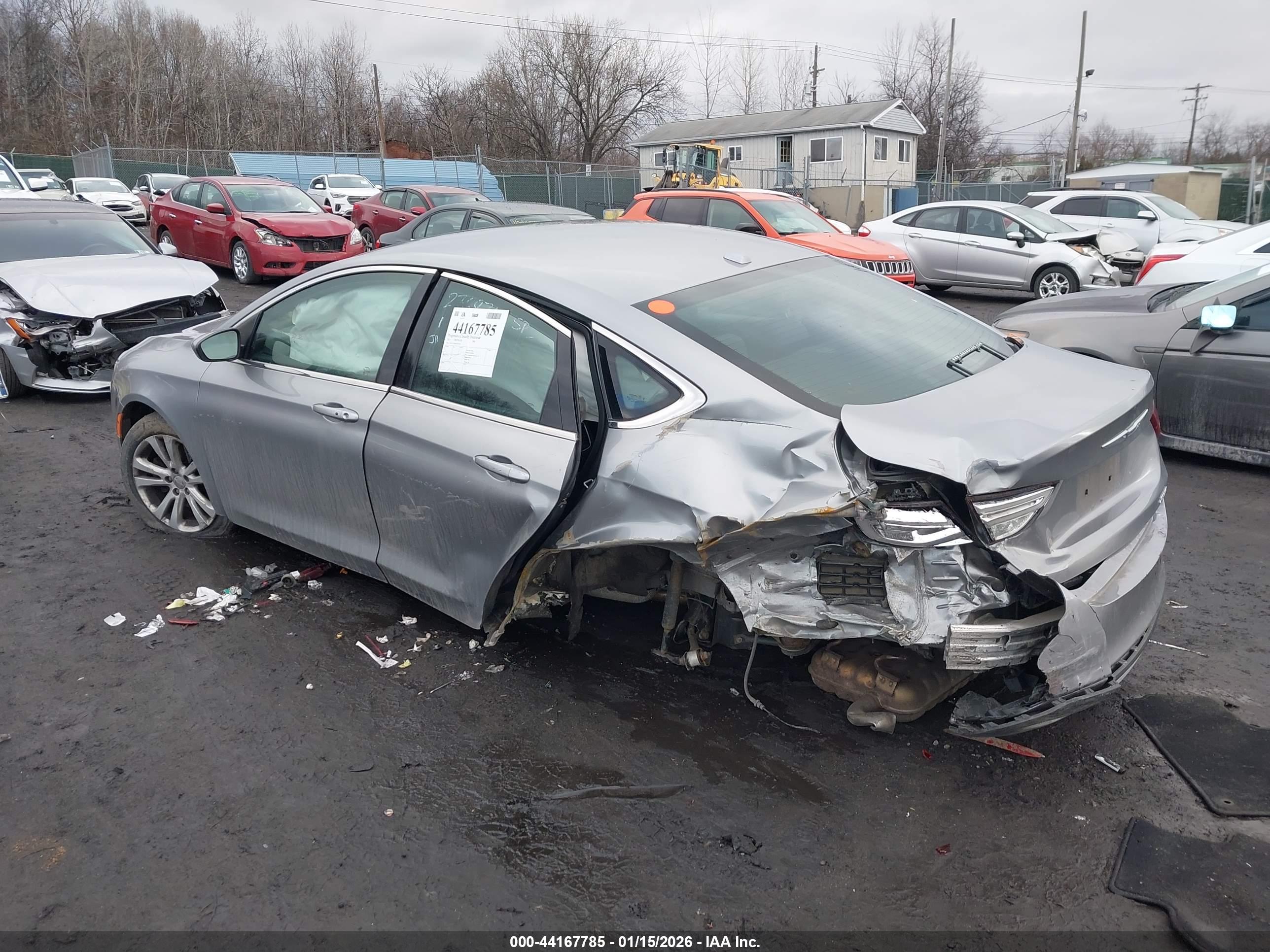 CHRYSLER 200 image 3