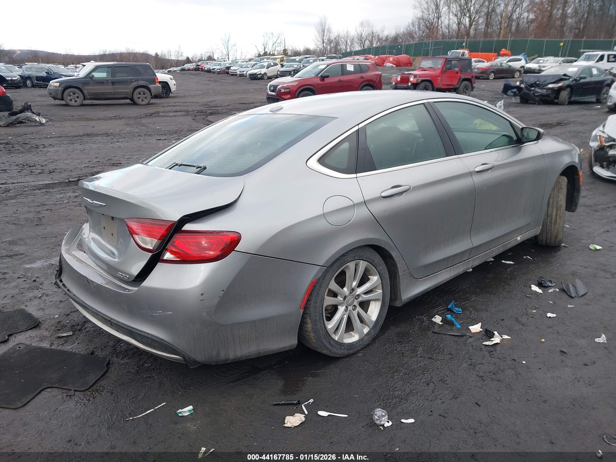 CHRYSLER 200 image 4