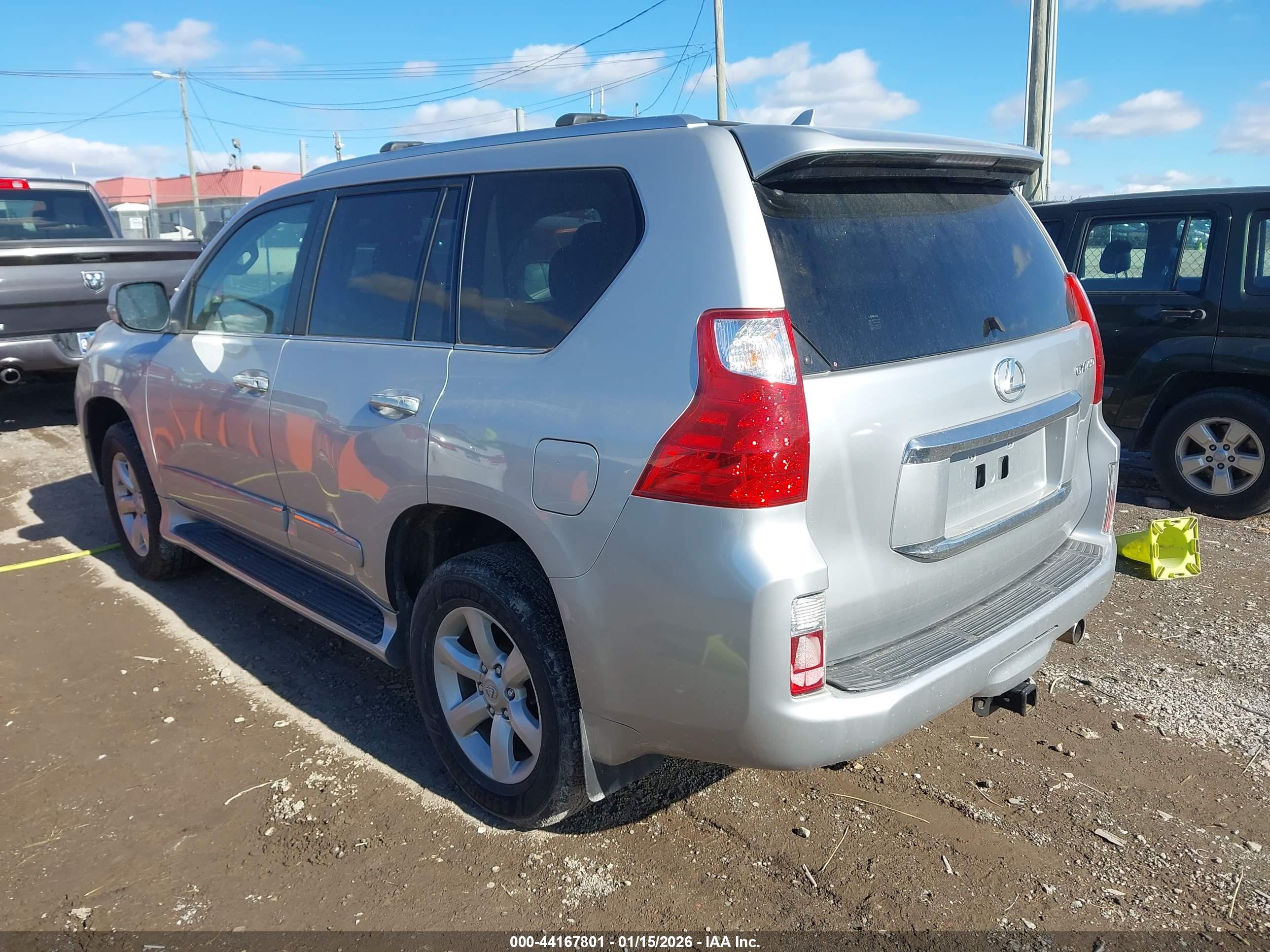 LEXUS GX image 3