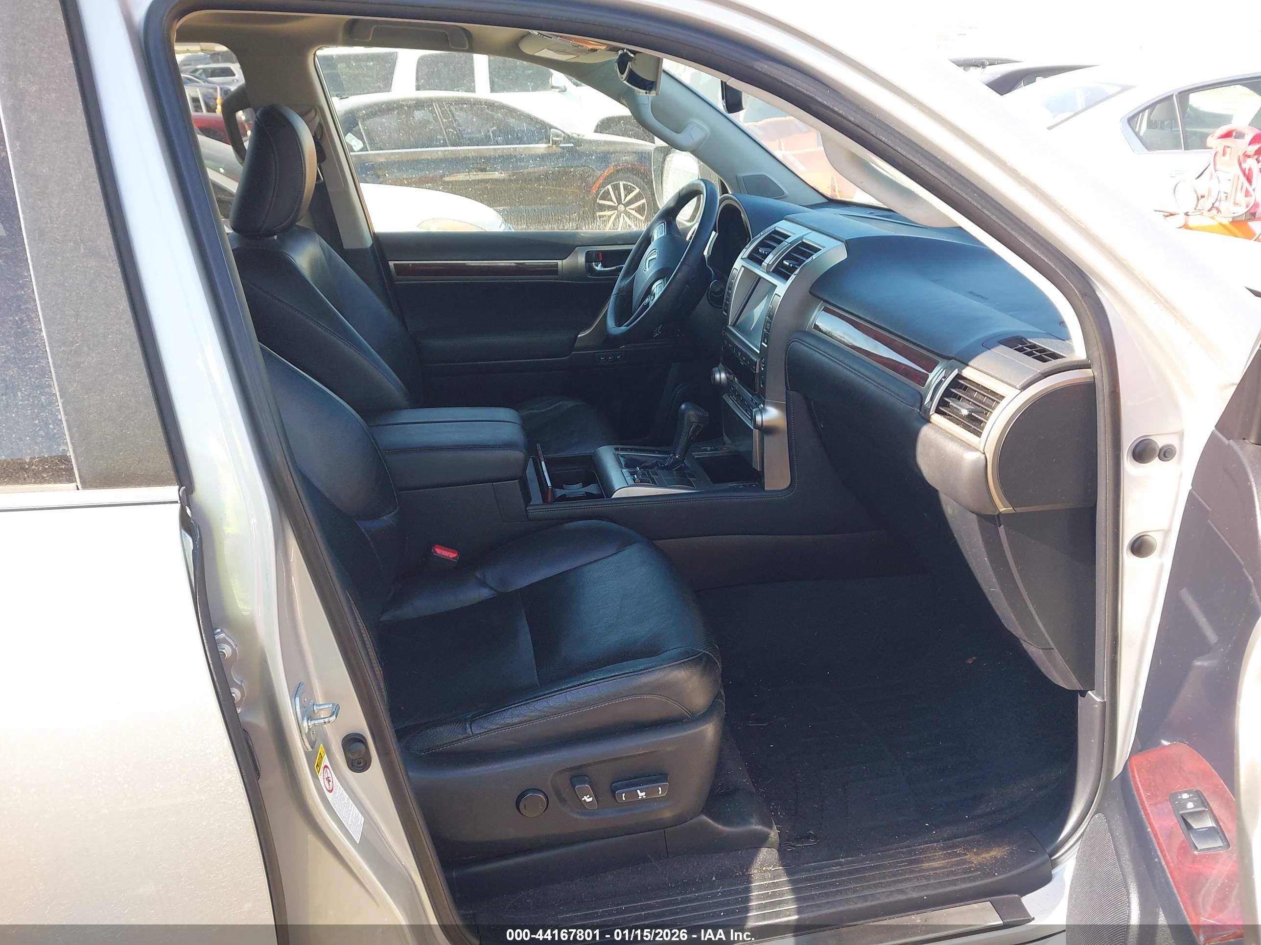 LEXUS GX image 5