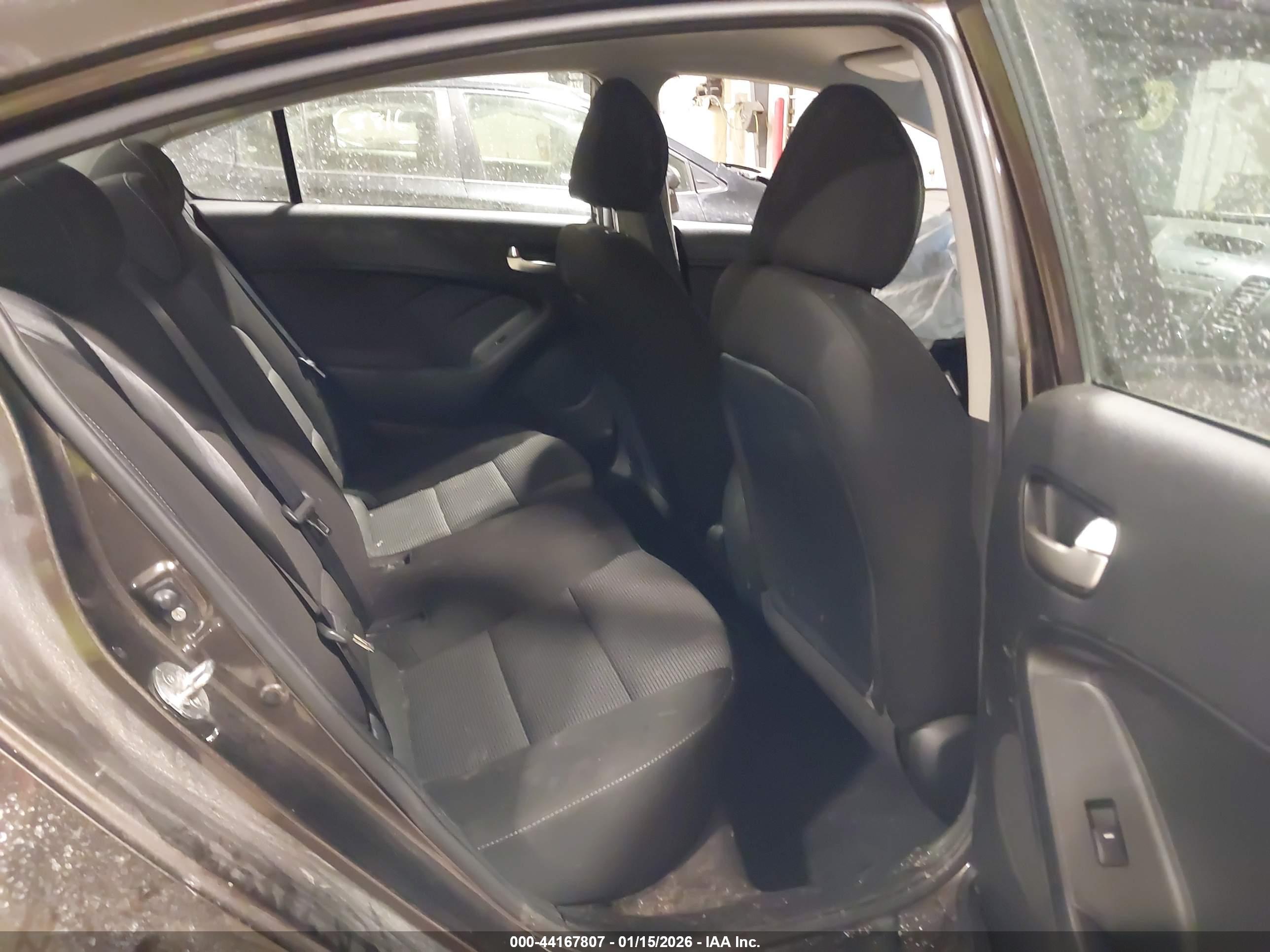 KIA FORTE image 8