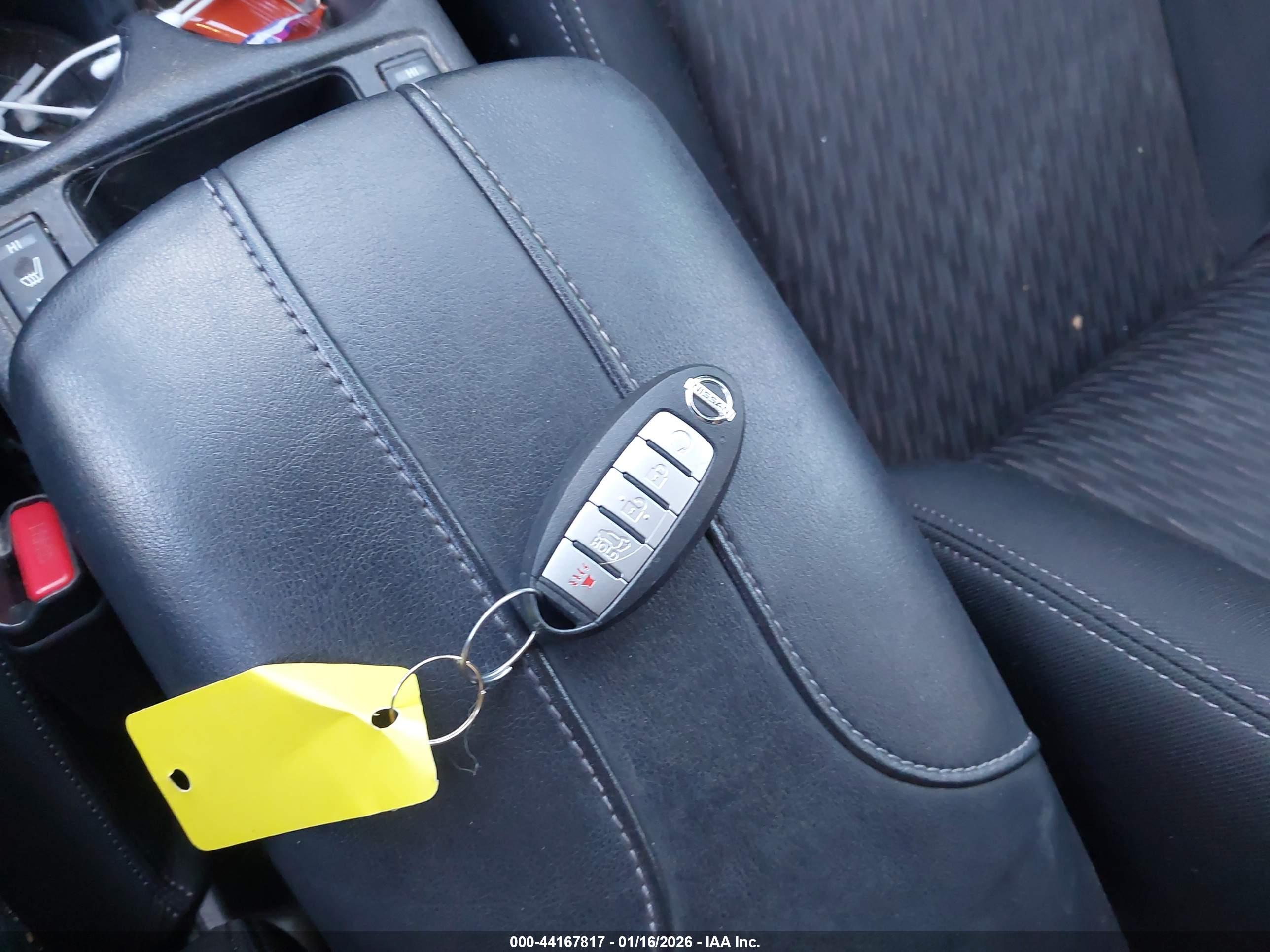 NISSAN ROGUE image 11