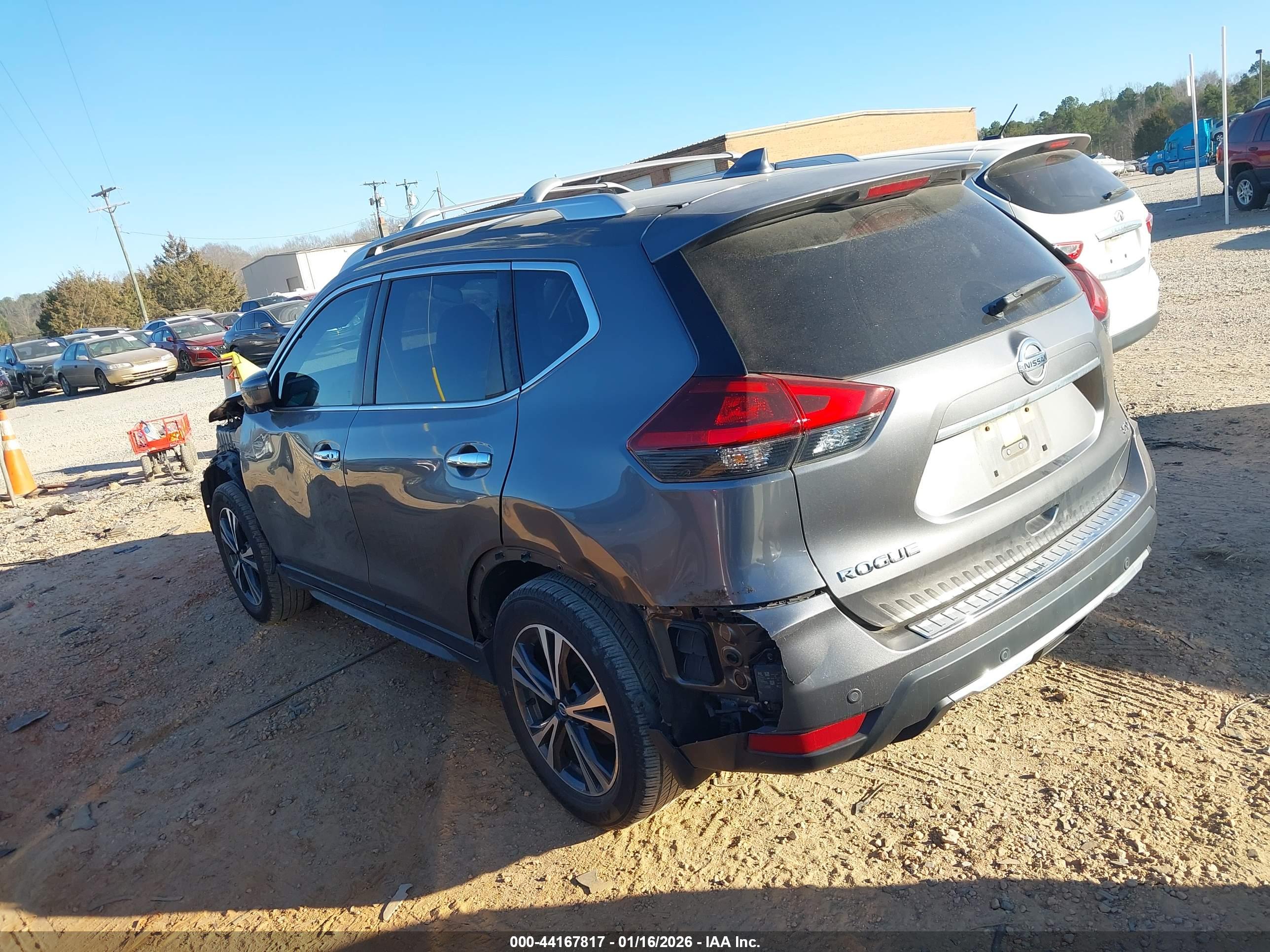 NISSAN ROGUE image 3