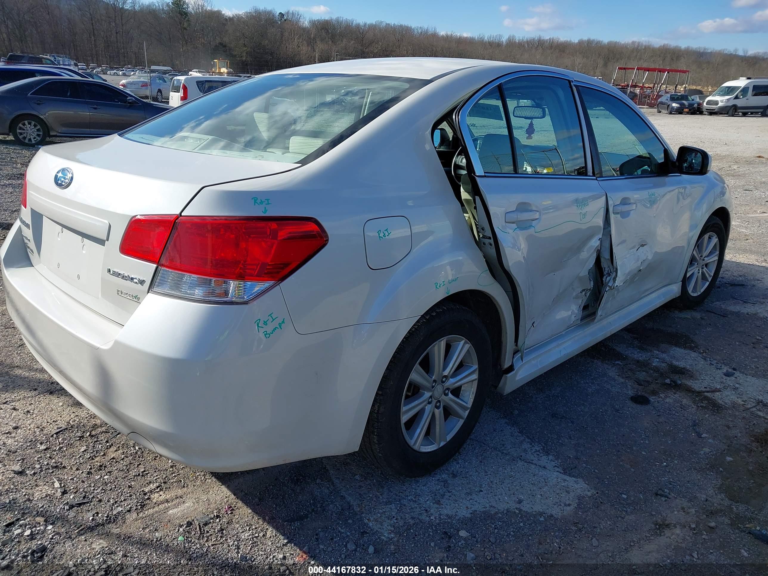 SUBARU LEGACY image 4