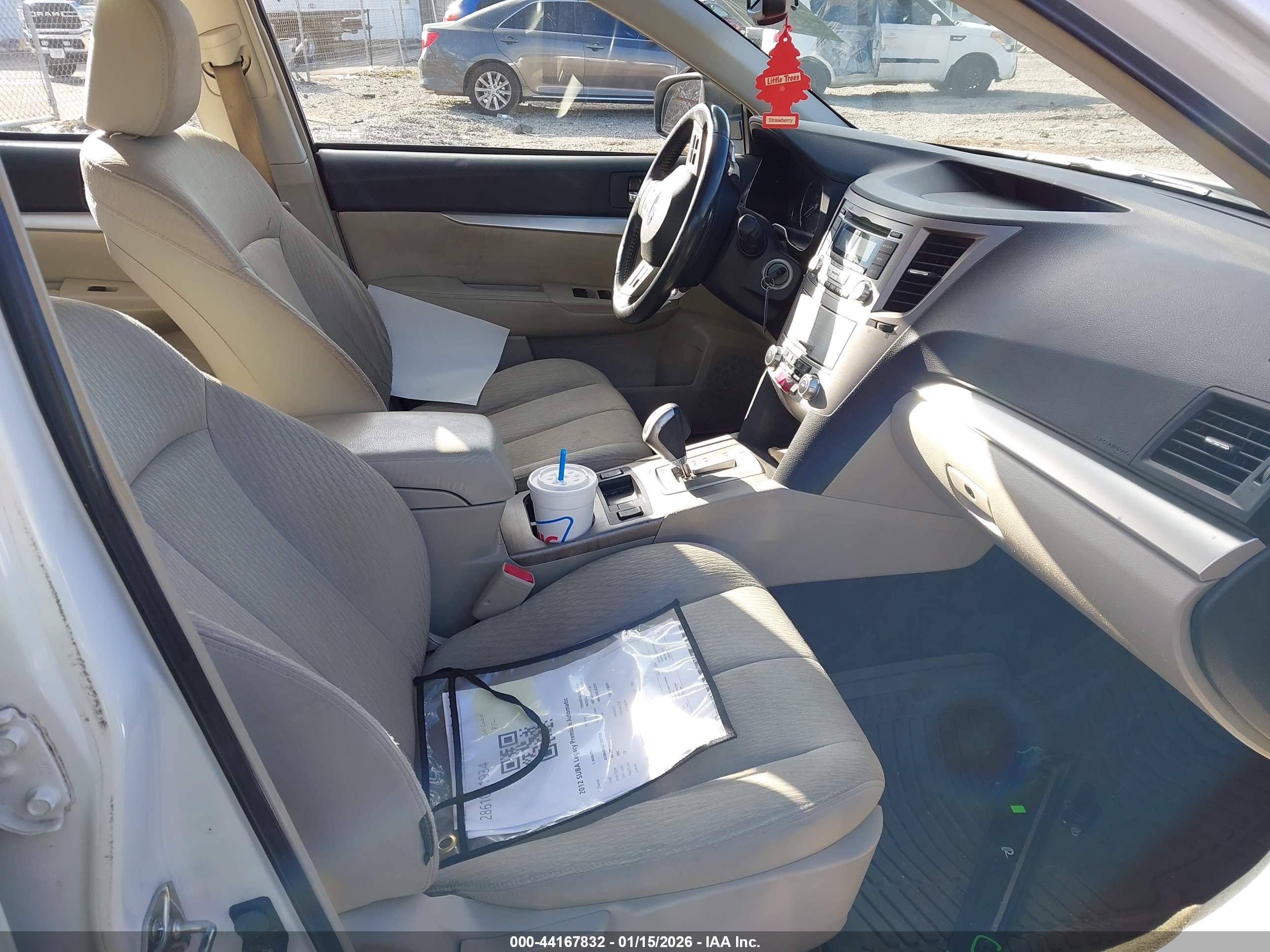 SUBARU LEGACY image 5