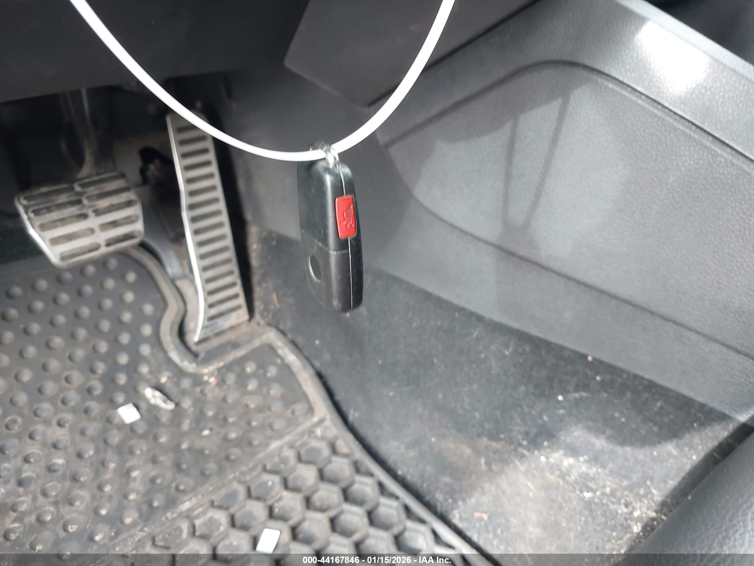 VOLKSWAGEN JETTA image 11