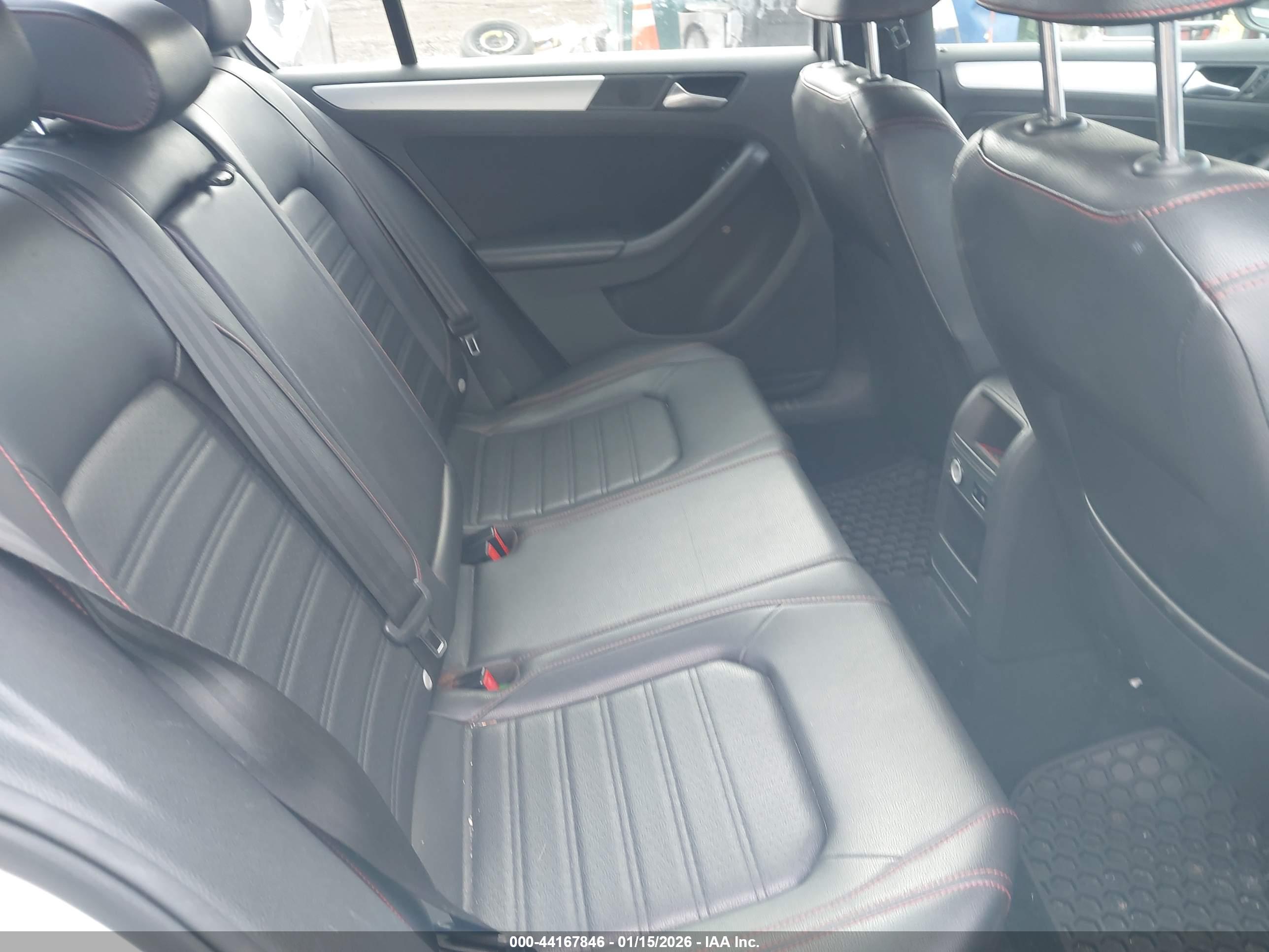 VOLKSWAGEN JETTA image 8