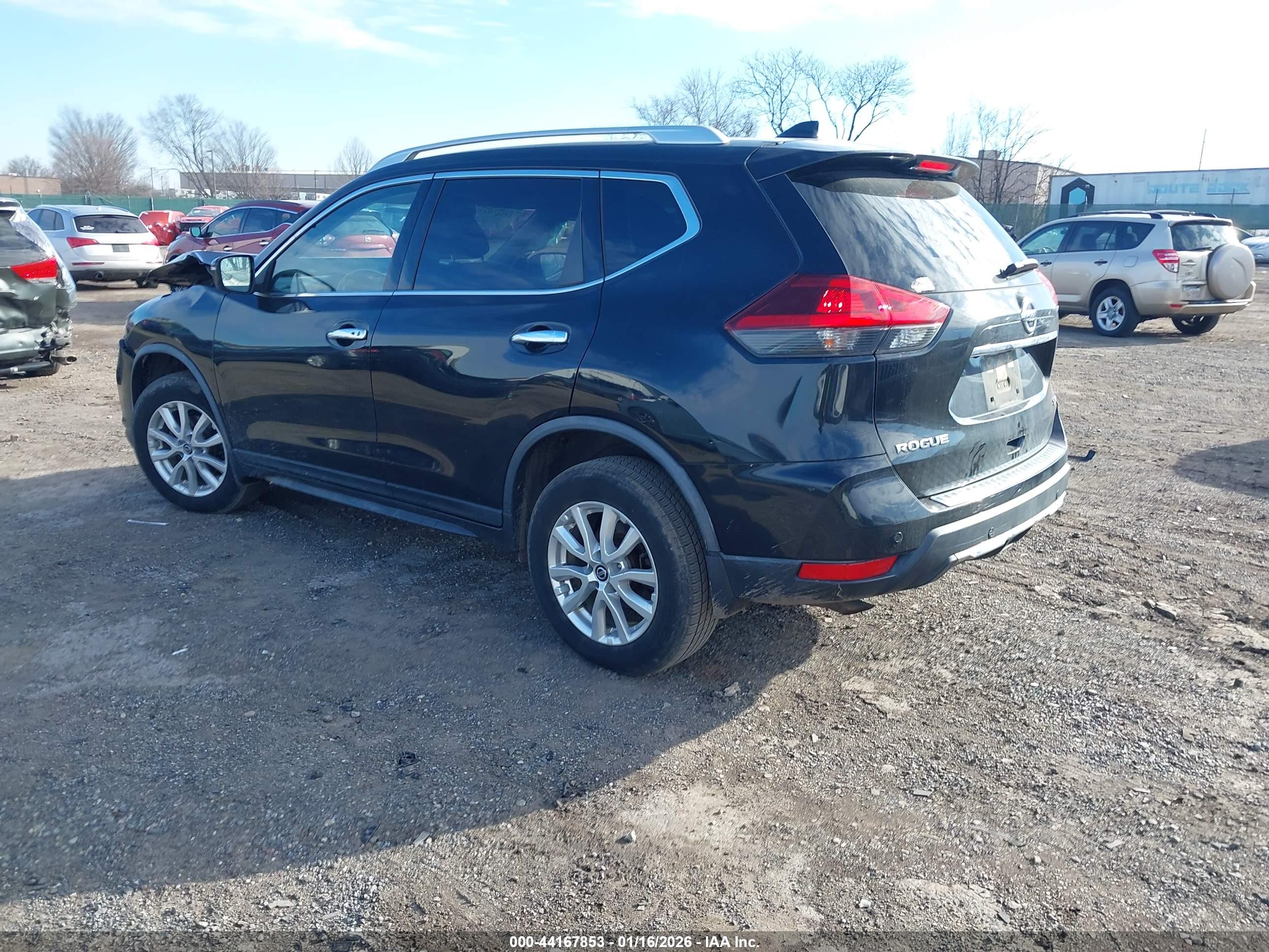 NISSAN ROGUE image 3