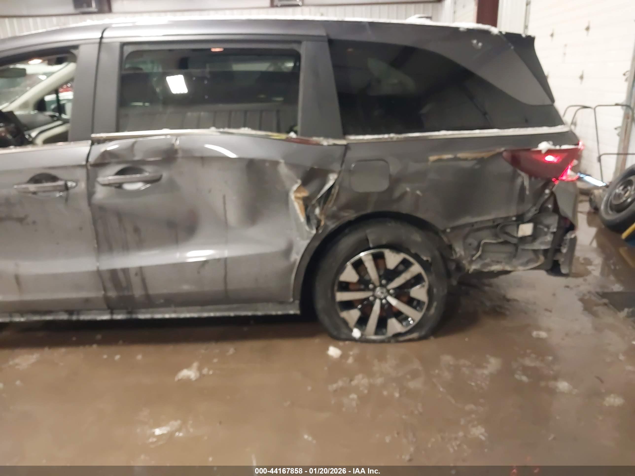 HONDA ODYSSEY image 6