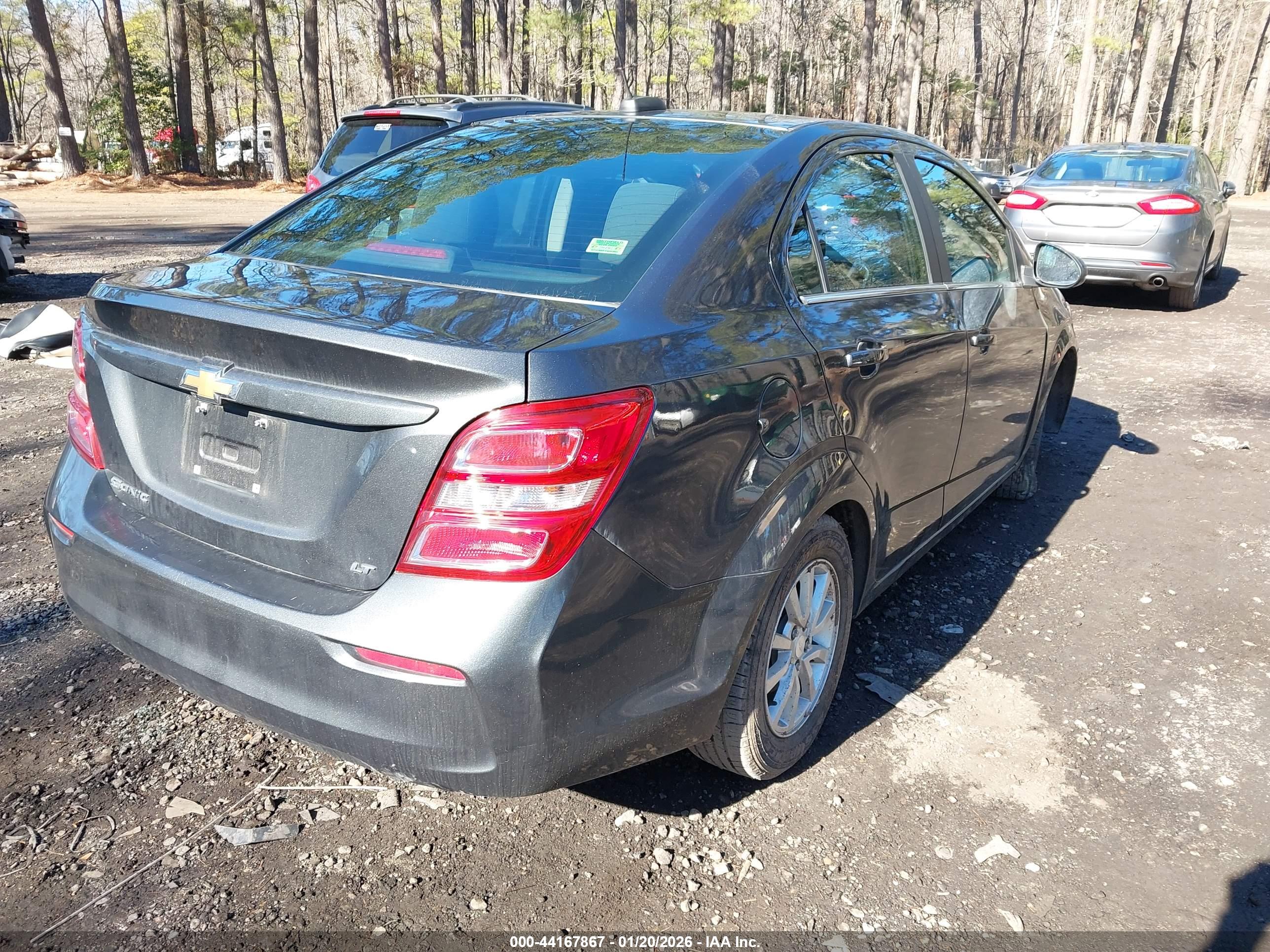CHEVROLET SONIC image 4