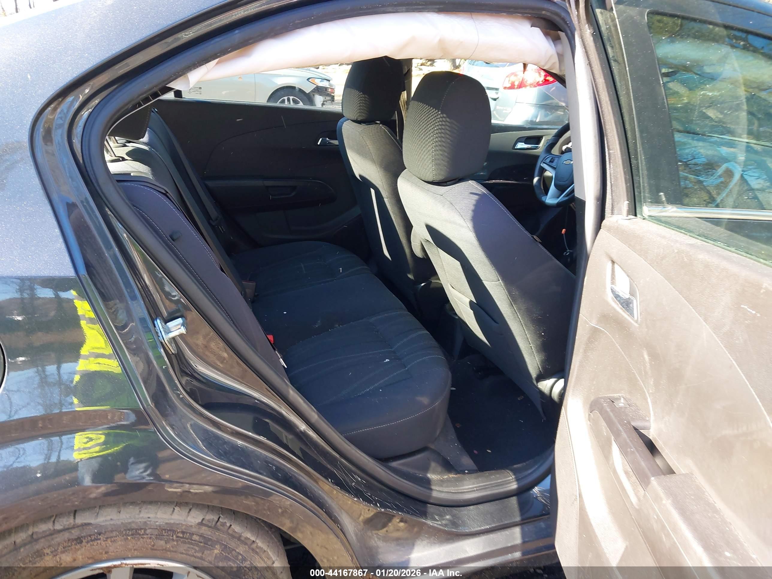 CHEVROLET SONIC image 8