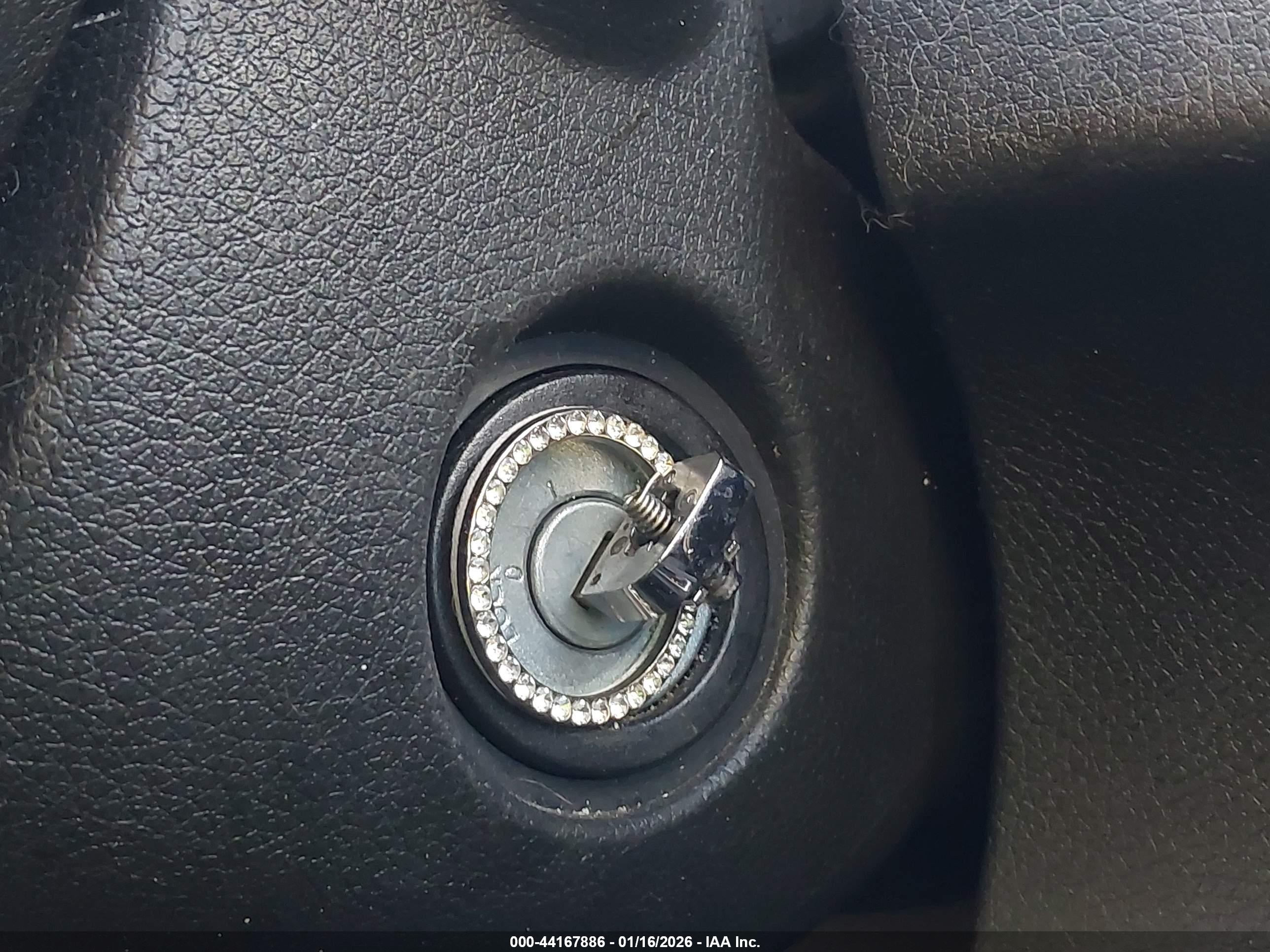 NISSAN ROGUE image 11