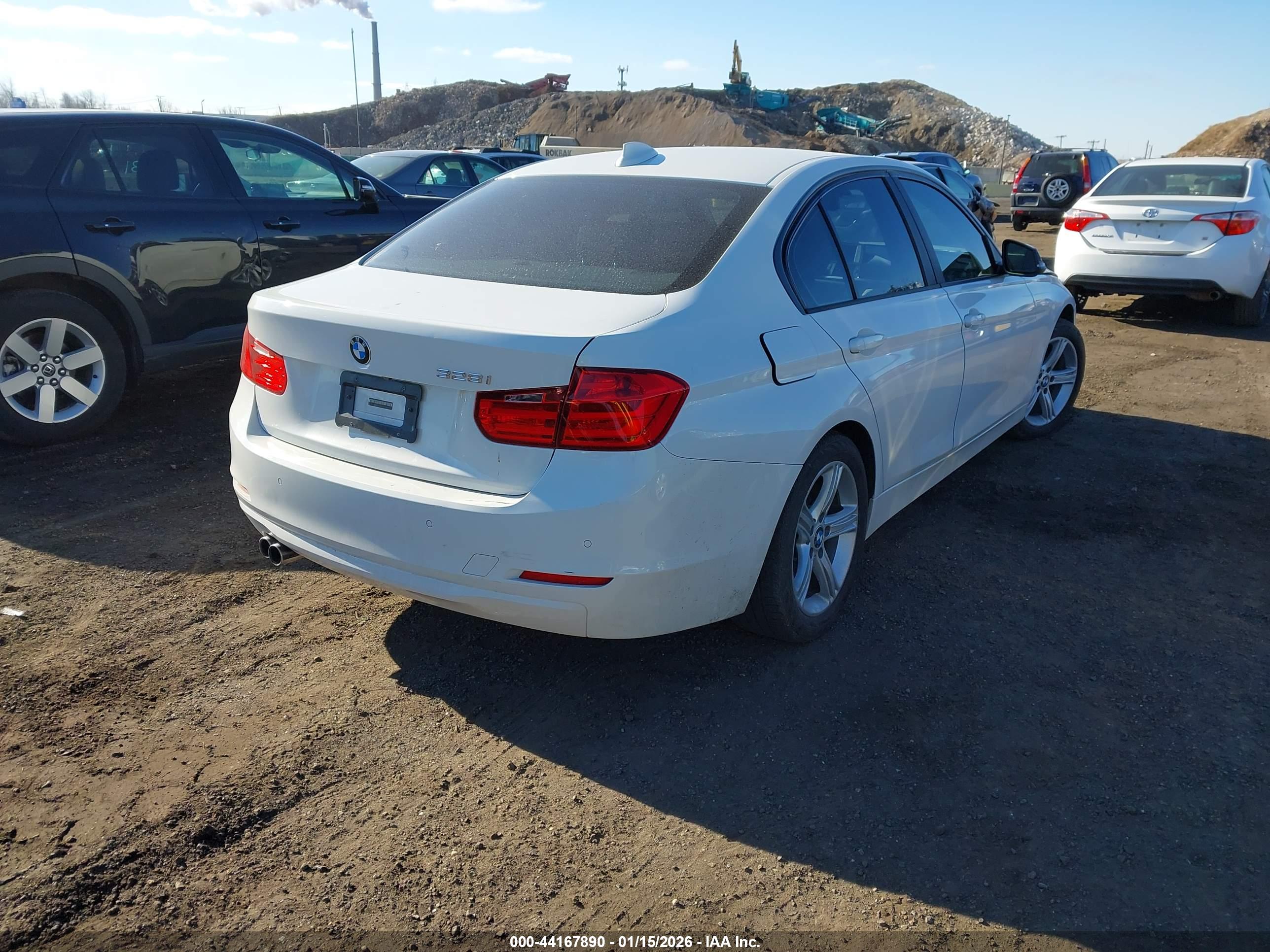 BMW 328I image 4