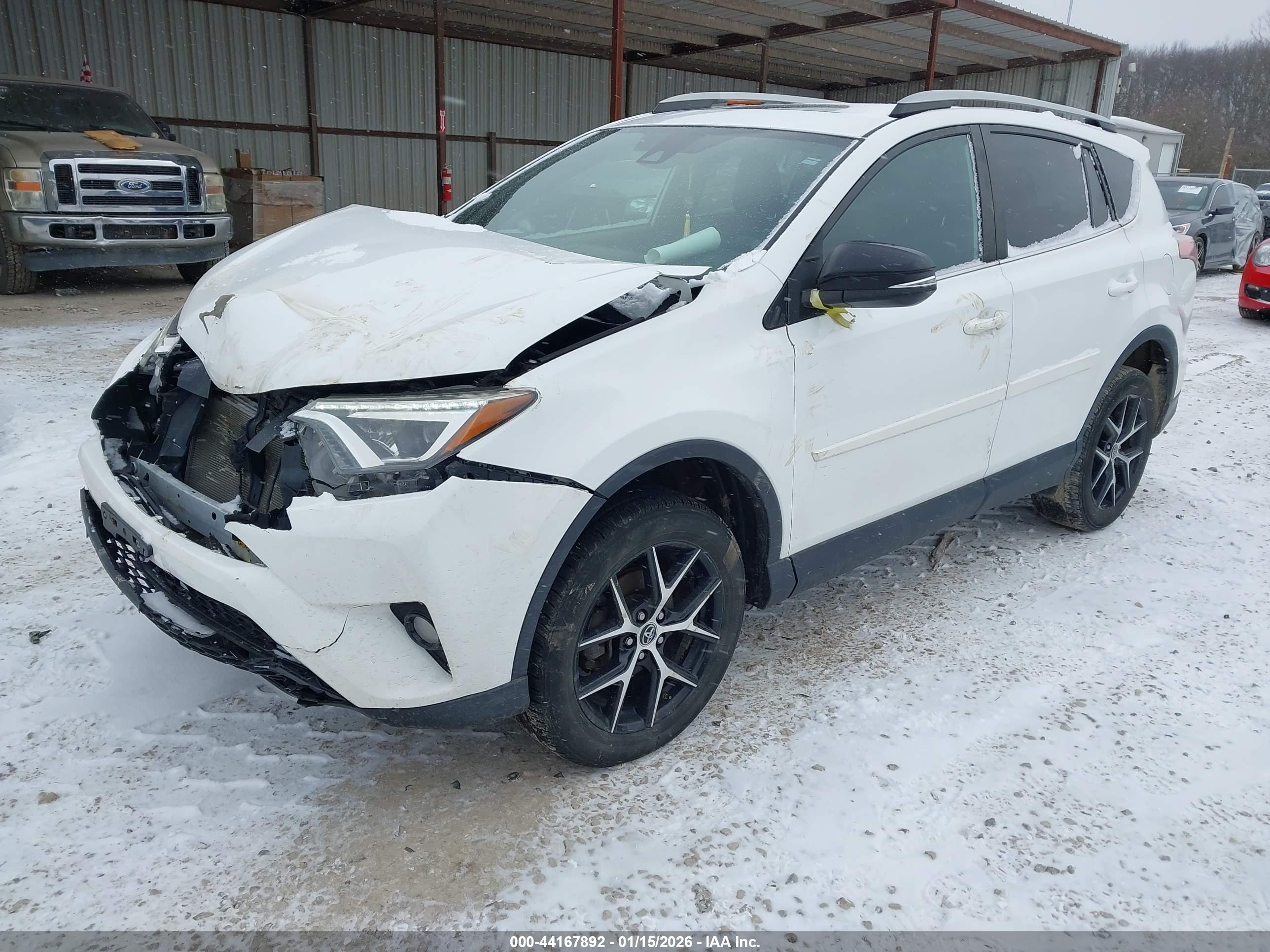 TOYOTA RAV4 image 2