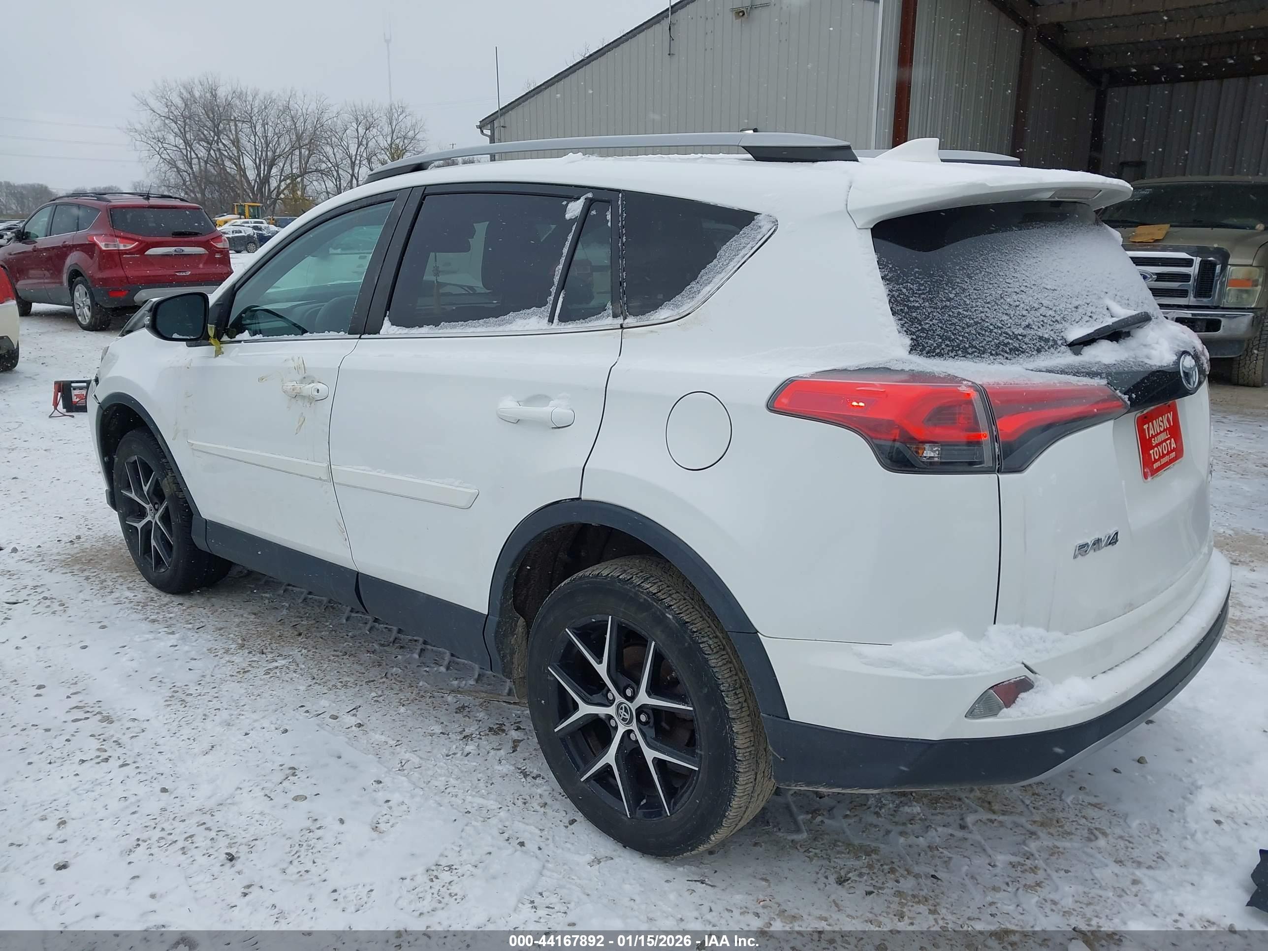 TOYOTA RAV4 image 3