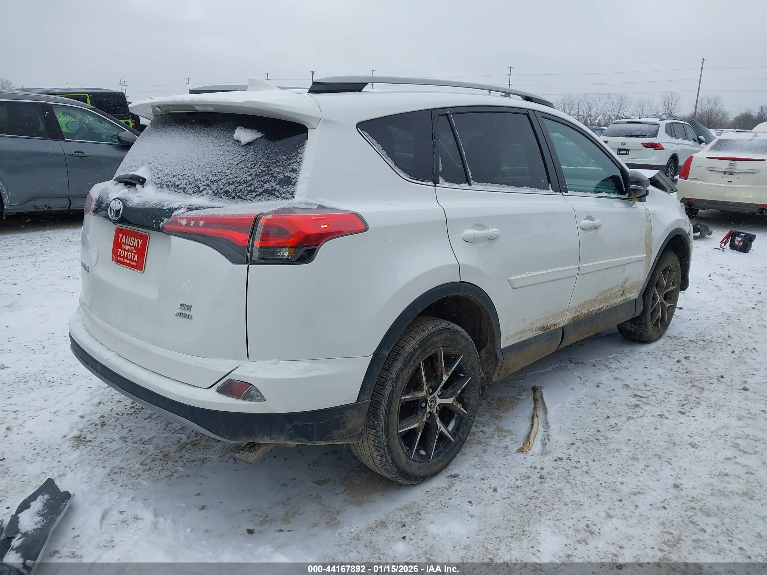 TOYOTA RAV4 image 4