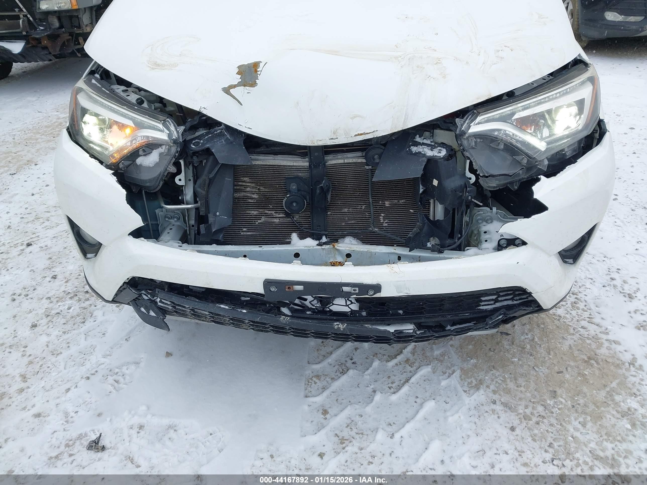 TOYOTA RAV4 image 6